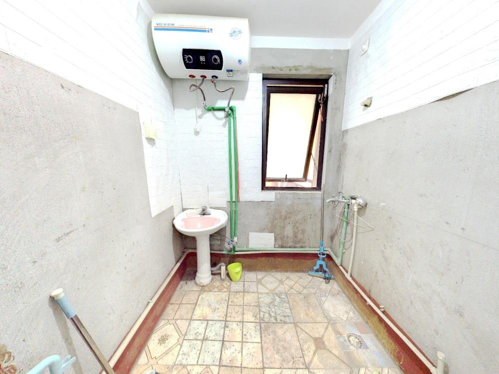 万濠山庄 3室2厅1卫 129m&sup2;