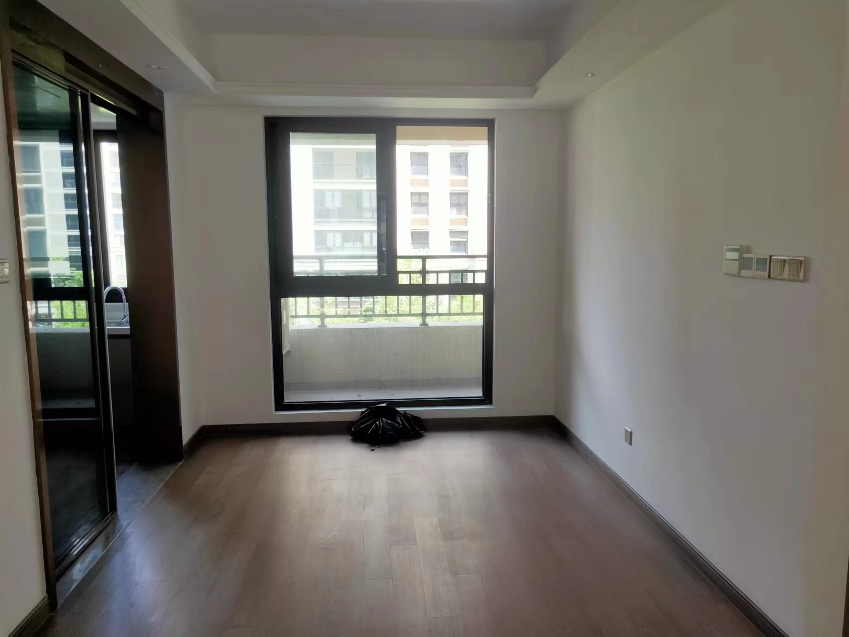 中海上东区 4室2厅2卫 143m&sup2;