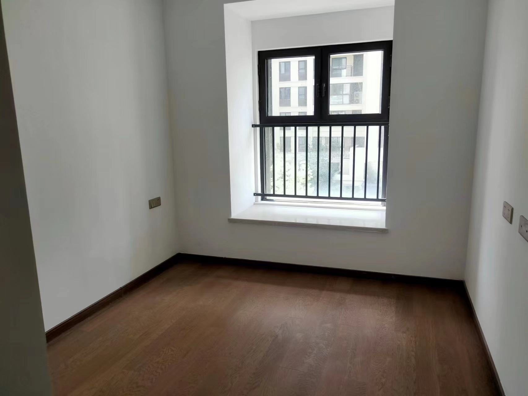 中海上东区 4室2厅2卫 143m&sup2;