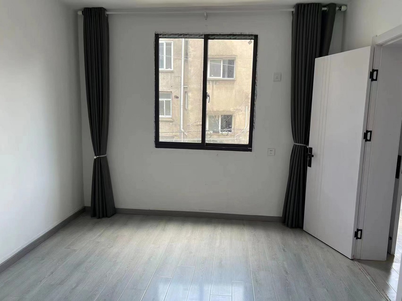 青年路新村 1室1厅1卫 49m&sup2;