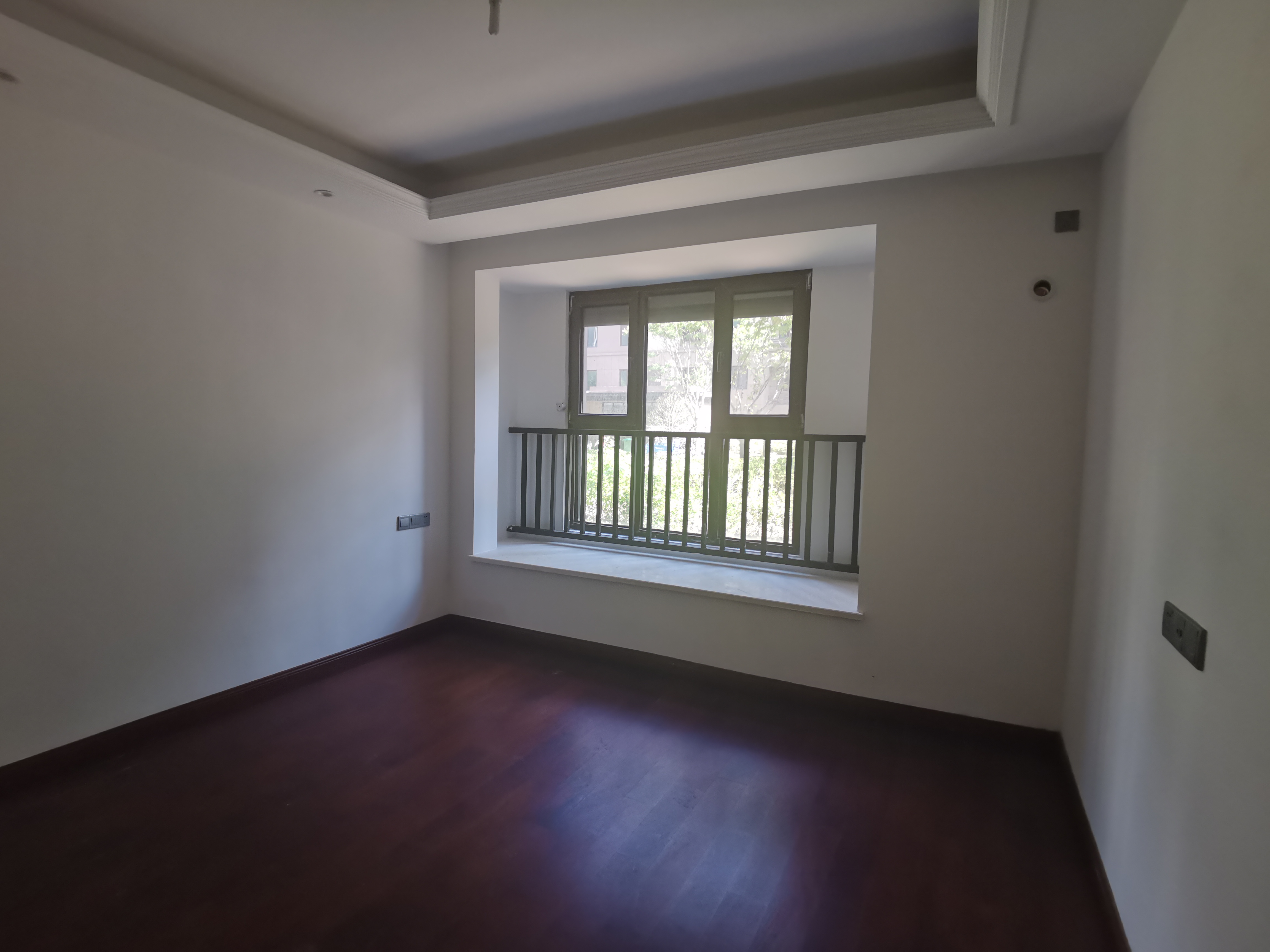 金禧家园 3室2厅2卫 140m&sup2;