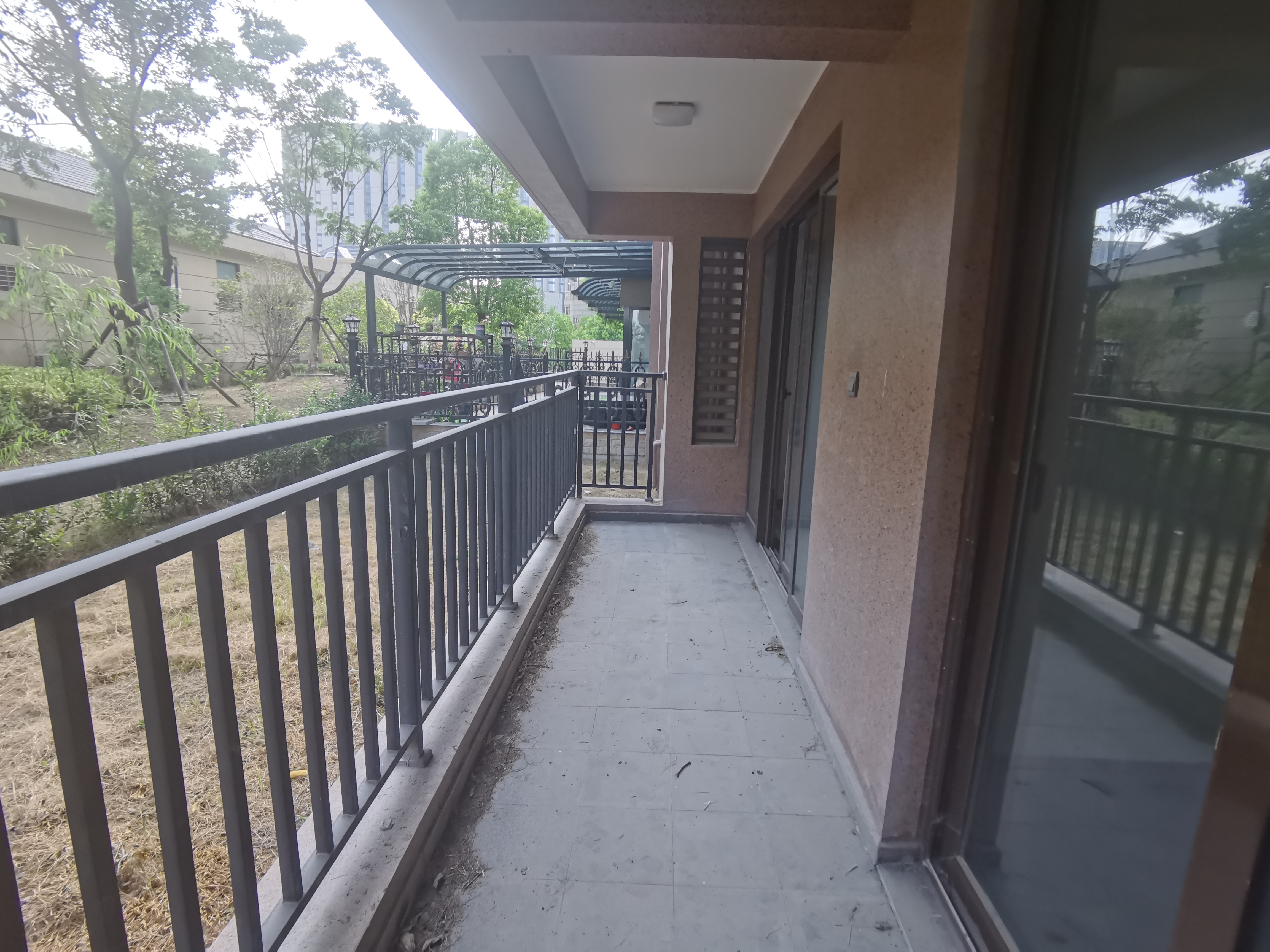 金禧家园 3室2厅2卫 140m&sup2;