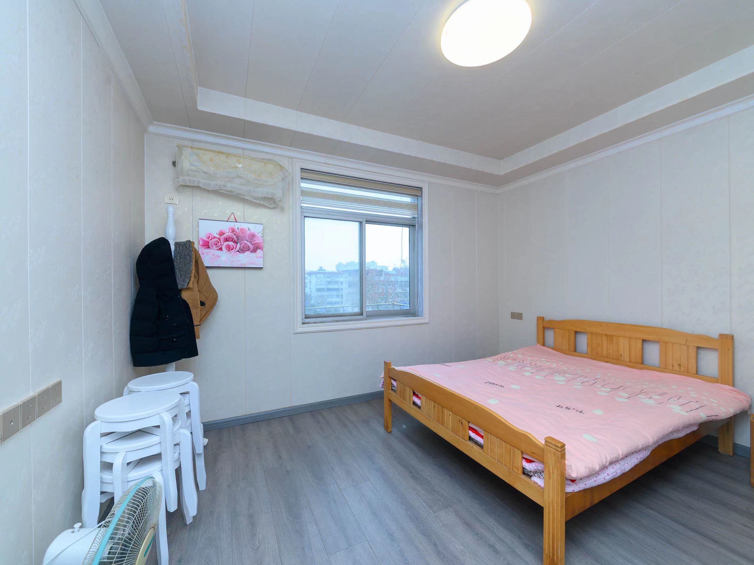 城中花园 3室2厅1卫 100m&sup2;