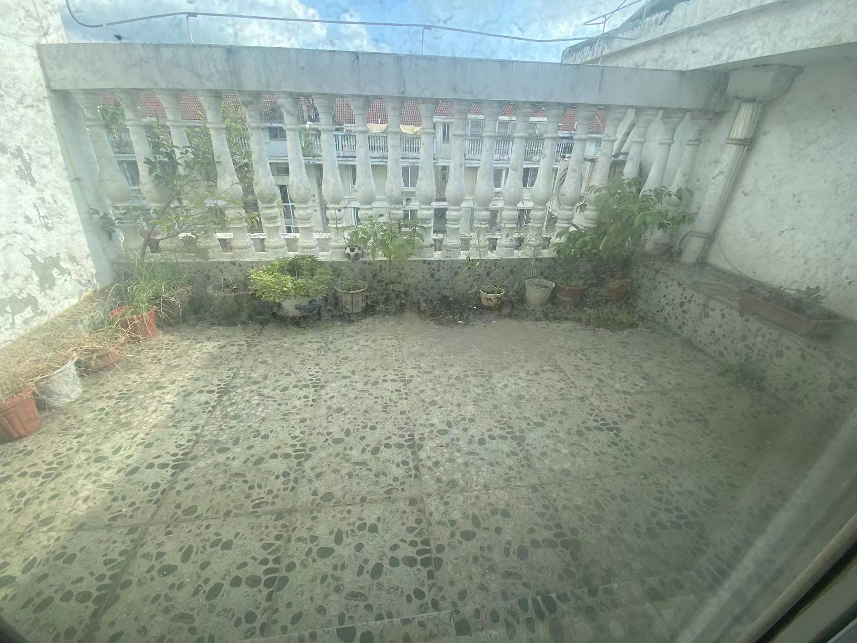 春晖花园 4室2厅2卫 153.00m&sup2;