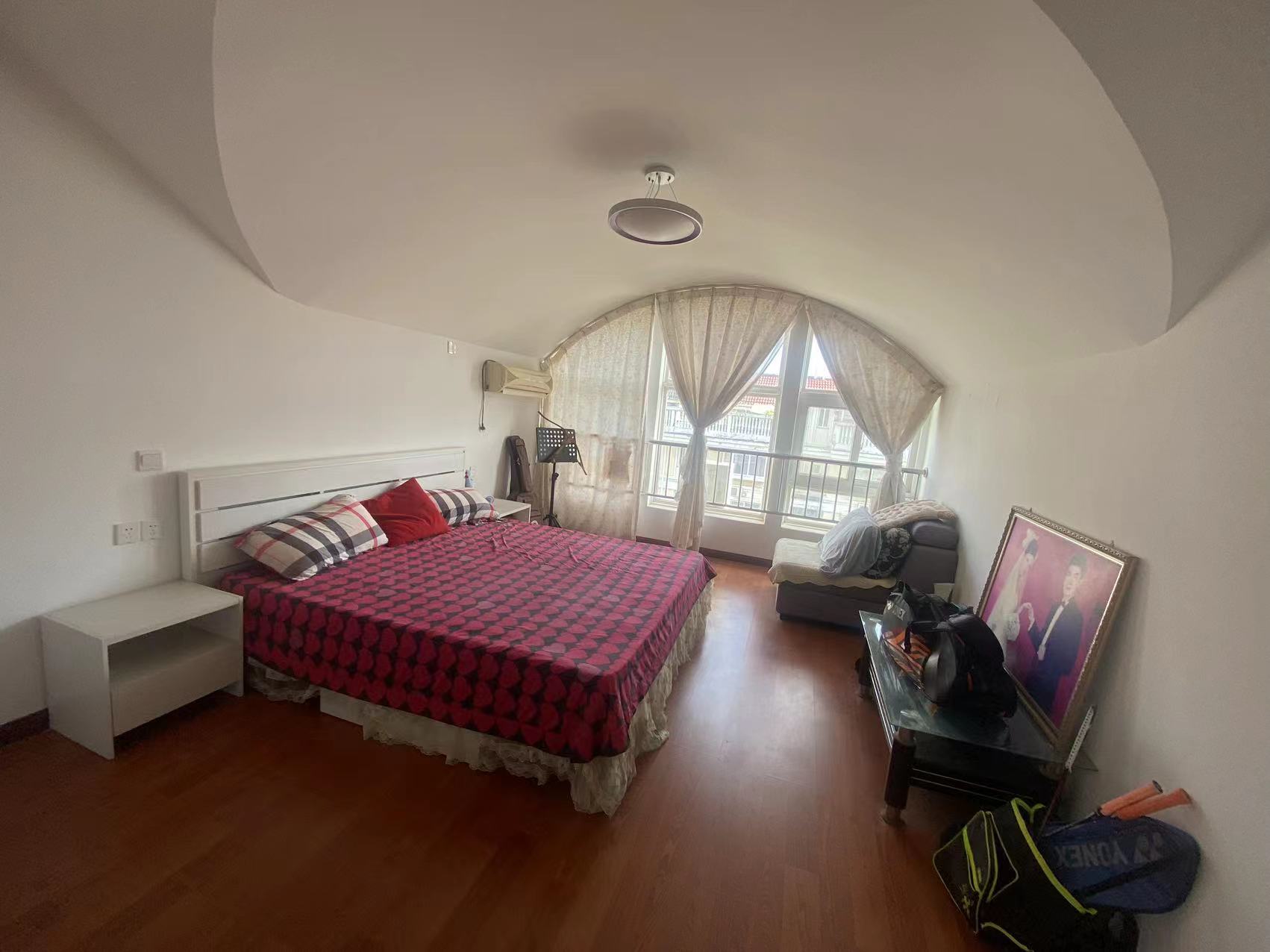 春晖花园 4室2厅2卫 153.00m&sup2;