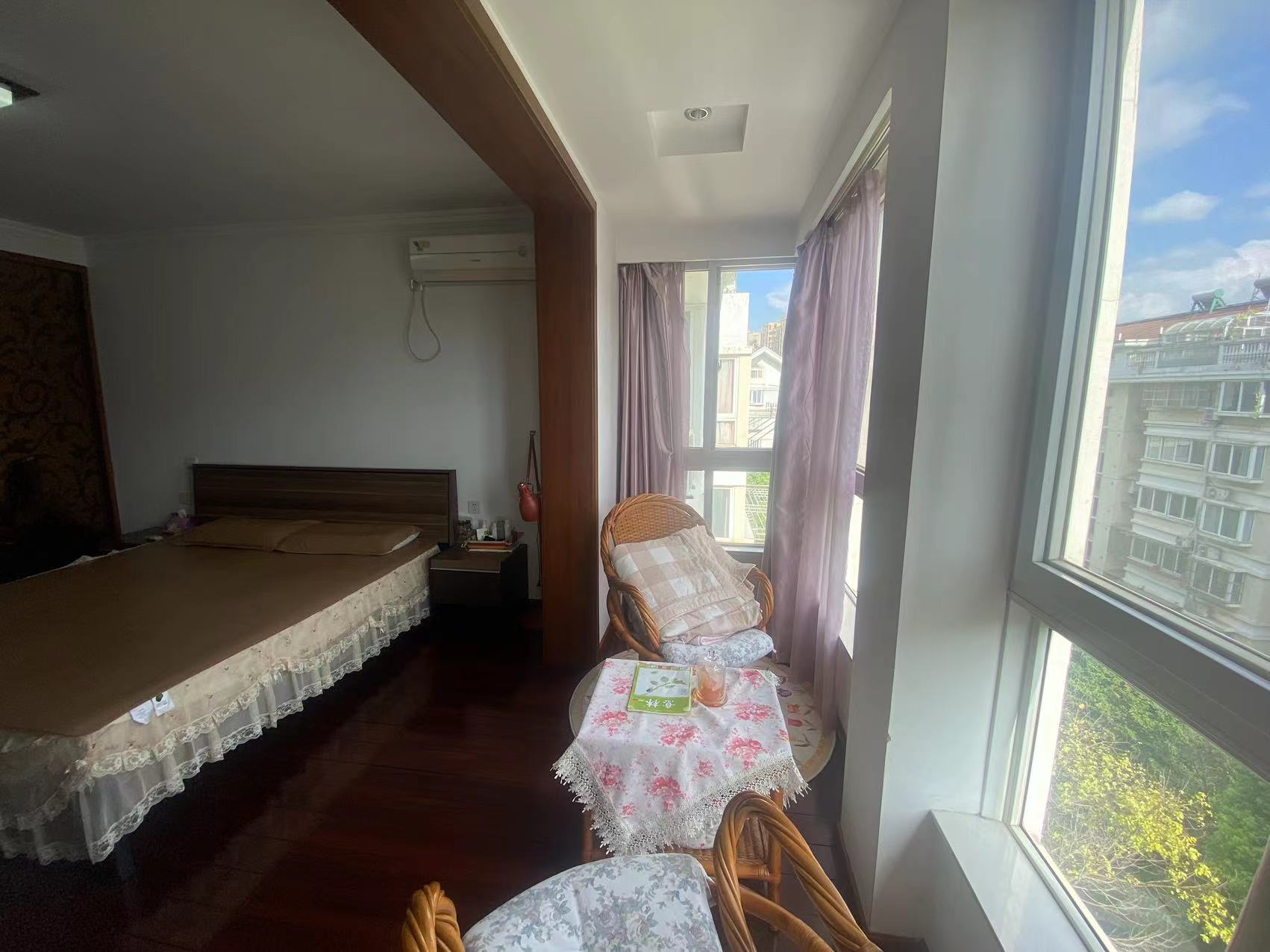 春晖花园 4室2厅2卫 153.00m&sup2;