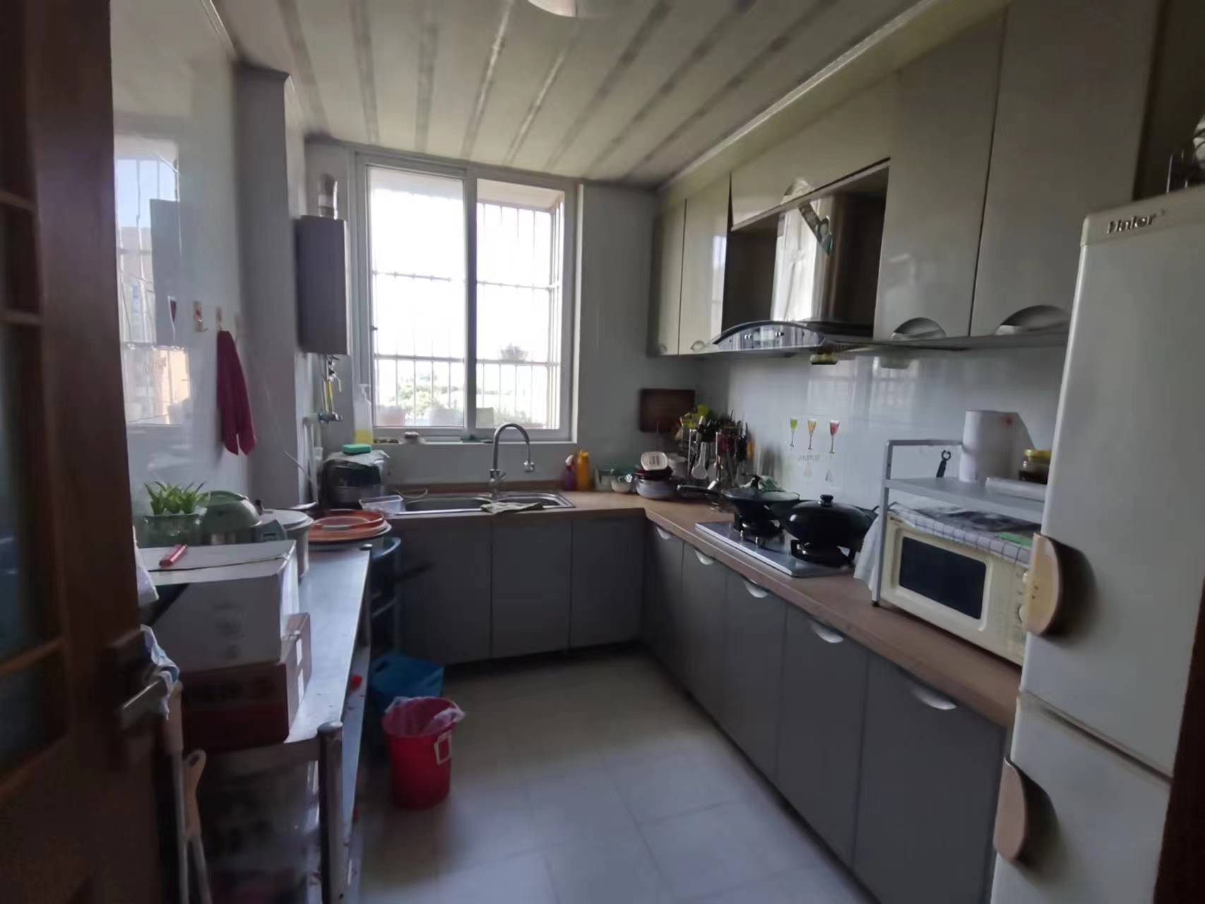 颐河苑 3室2厅1卫 125.00m&sup2;