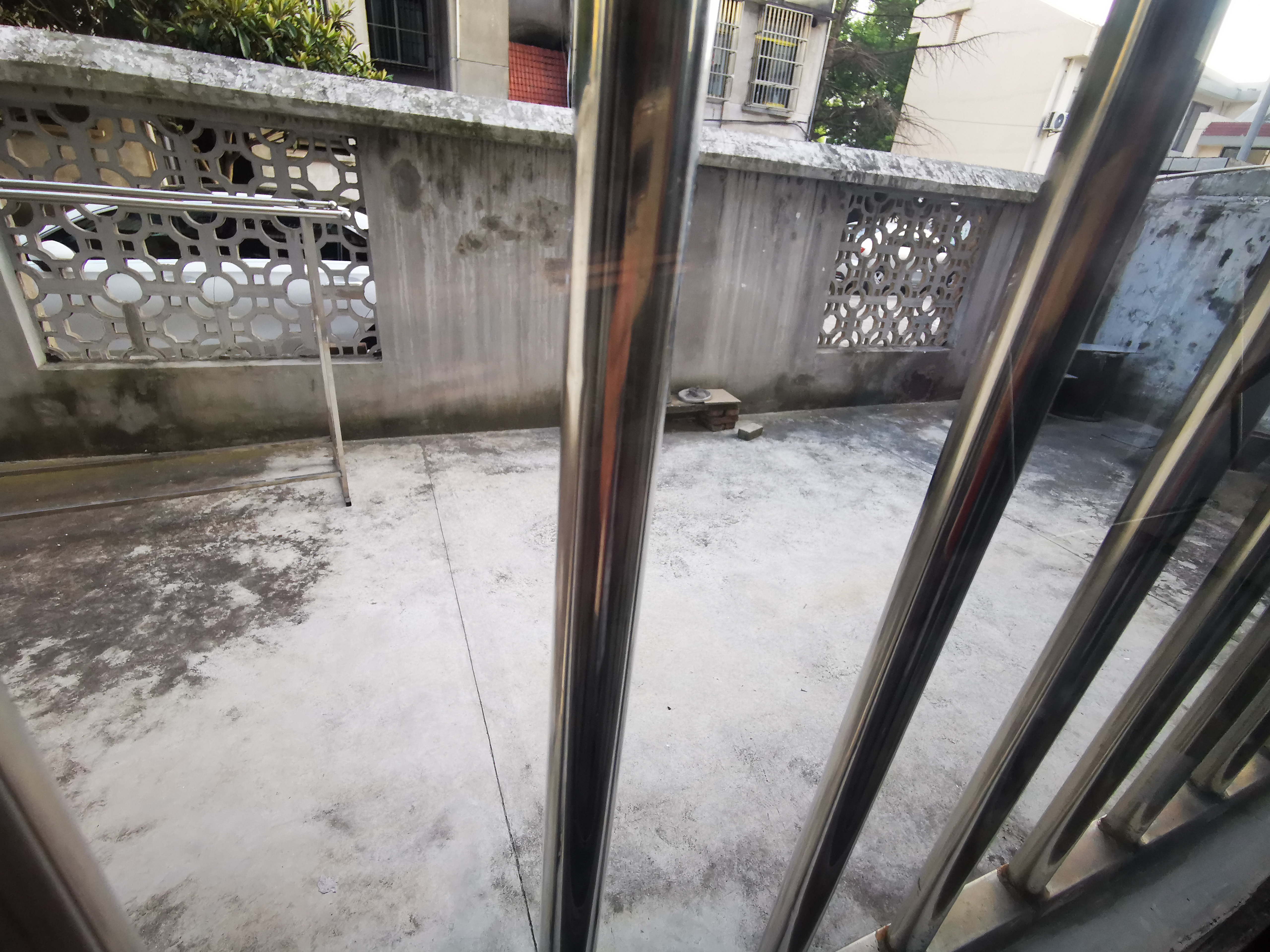 南山新村 3室1厅1卫 96m&sup2;