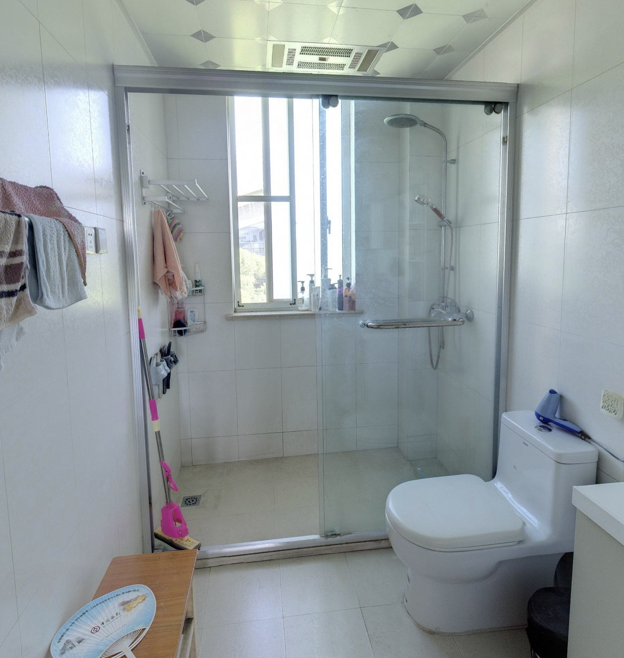 爱玛花苑 4室2厅2卫 221.82m&sup2;