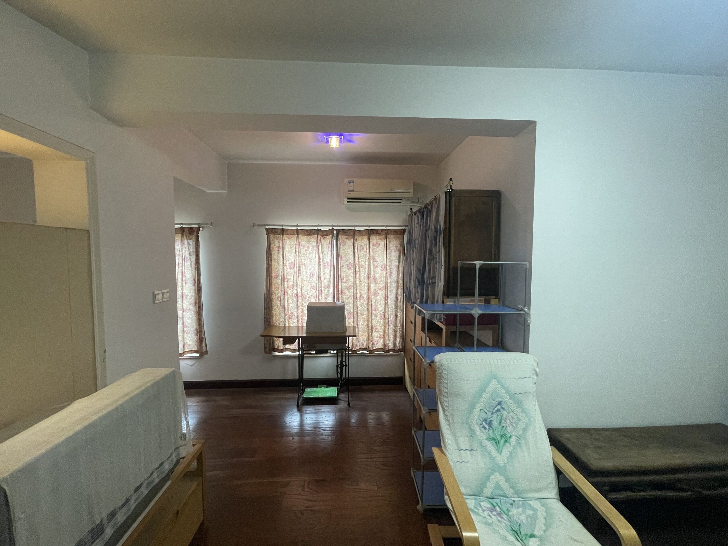 凤凰莱茵苑 3室2厅2卫 182.00m&sup2;