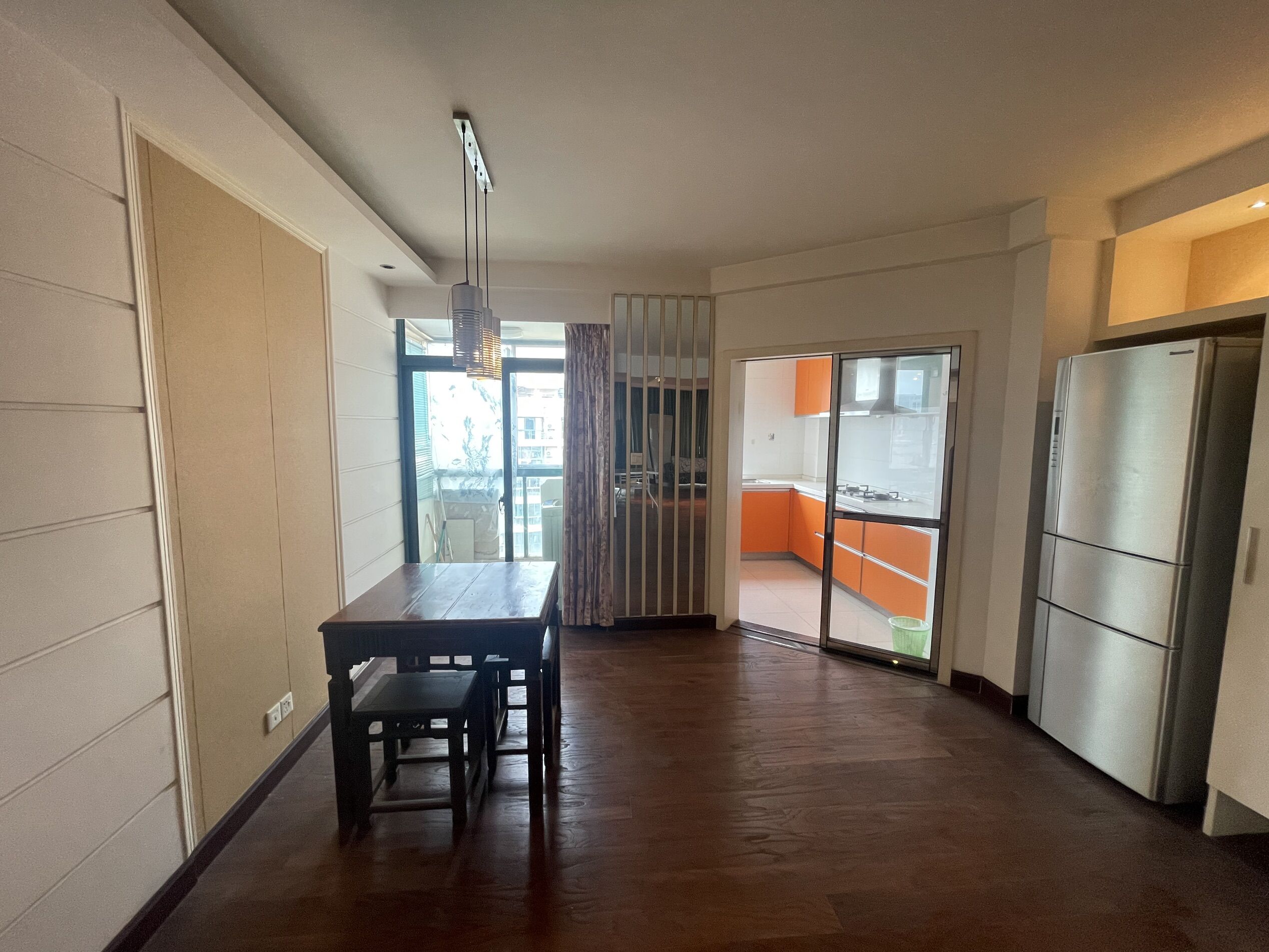 凤凰莱茵苑 3室2厅2卫 182.00m&sup2;