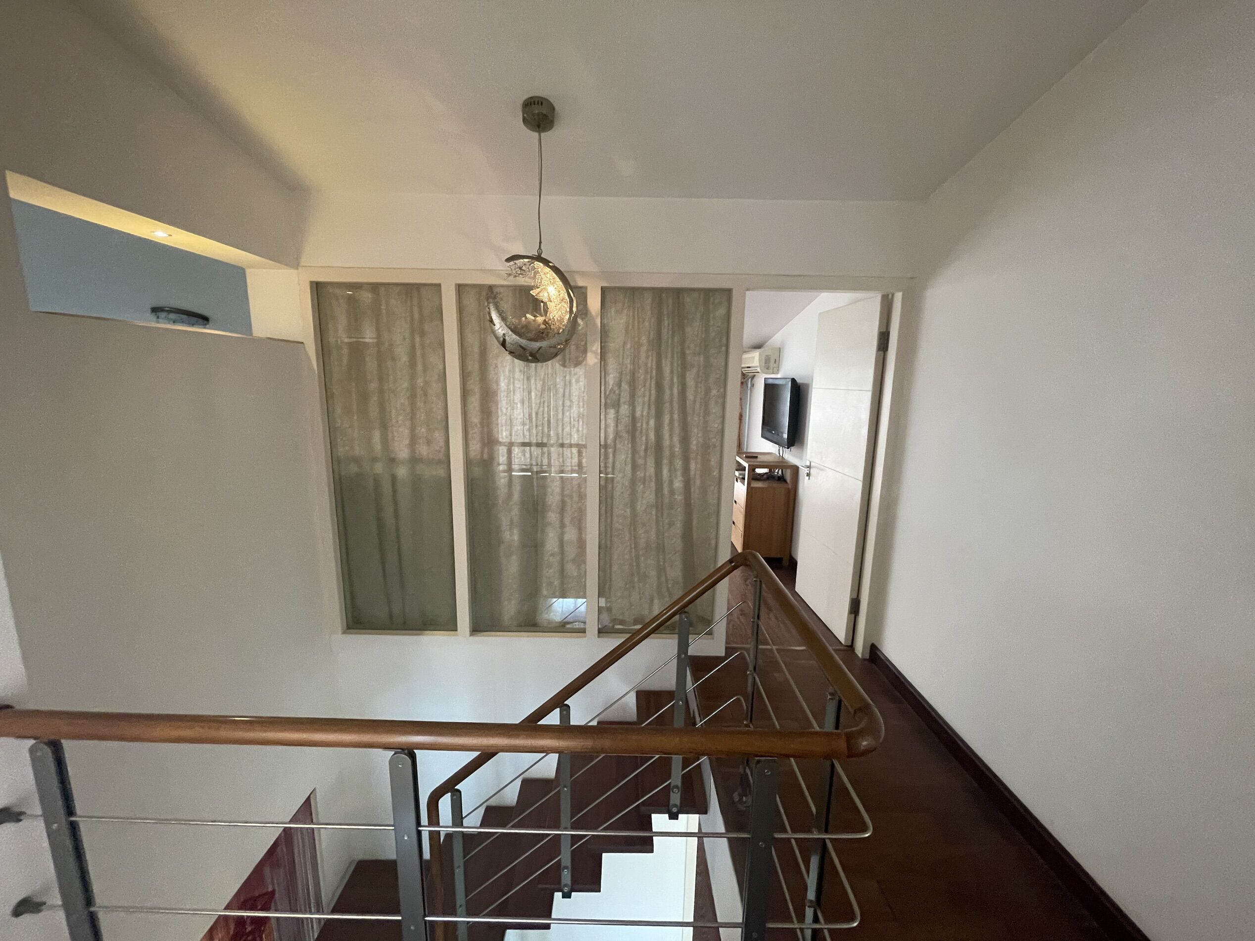 凤凰莱茵苑 3室2厅2卫 182.00m&sup2;