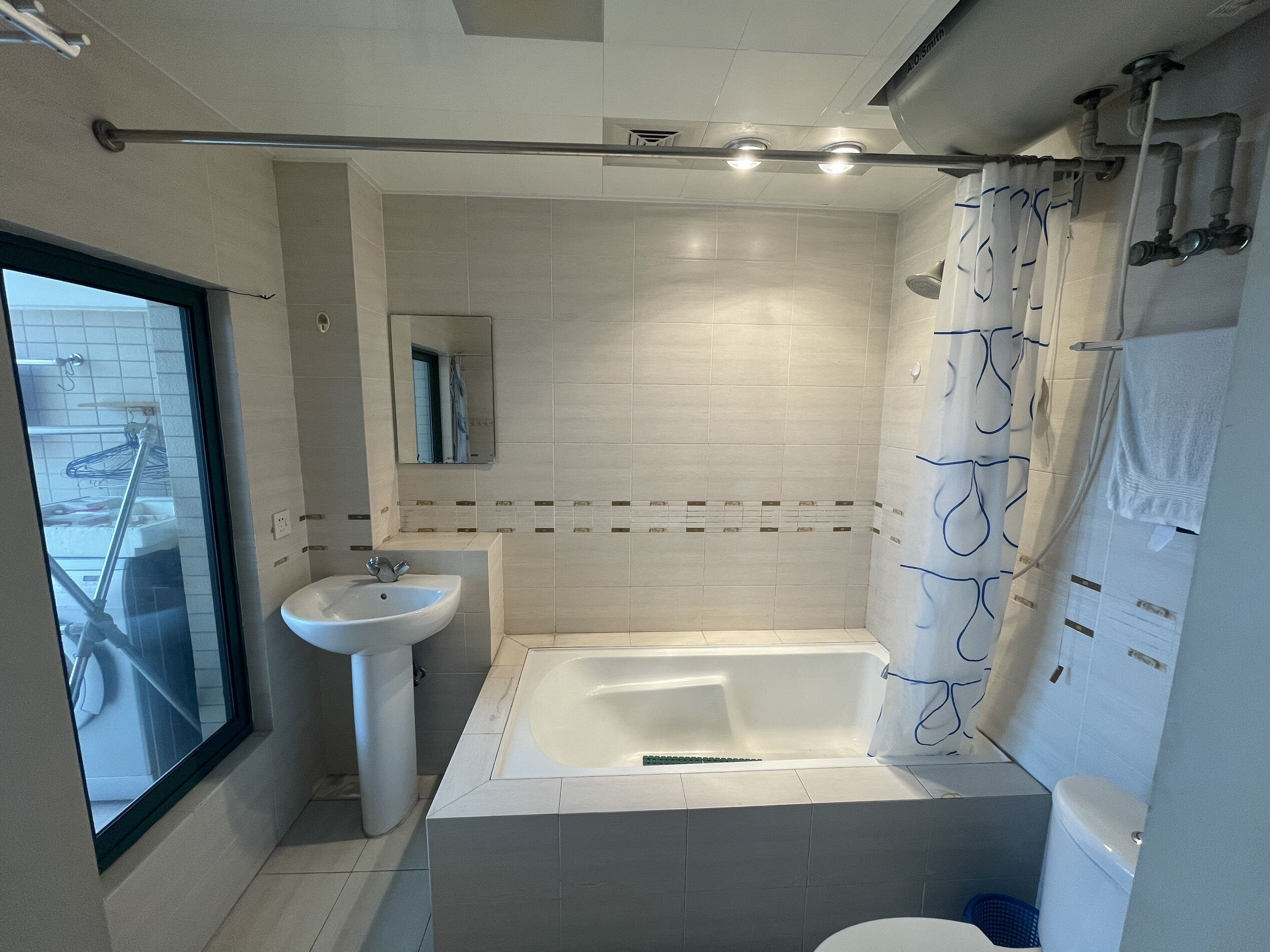 凤凰莱茵苑 3室2厅2卫 182.00m&sup2;