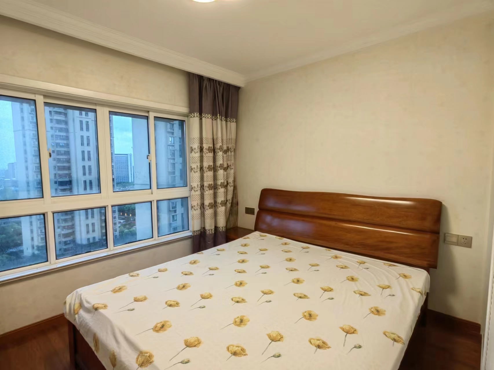 景瑞望府 2室2厅1卫 96m&sup2;