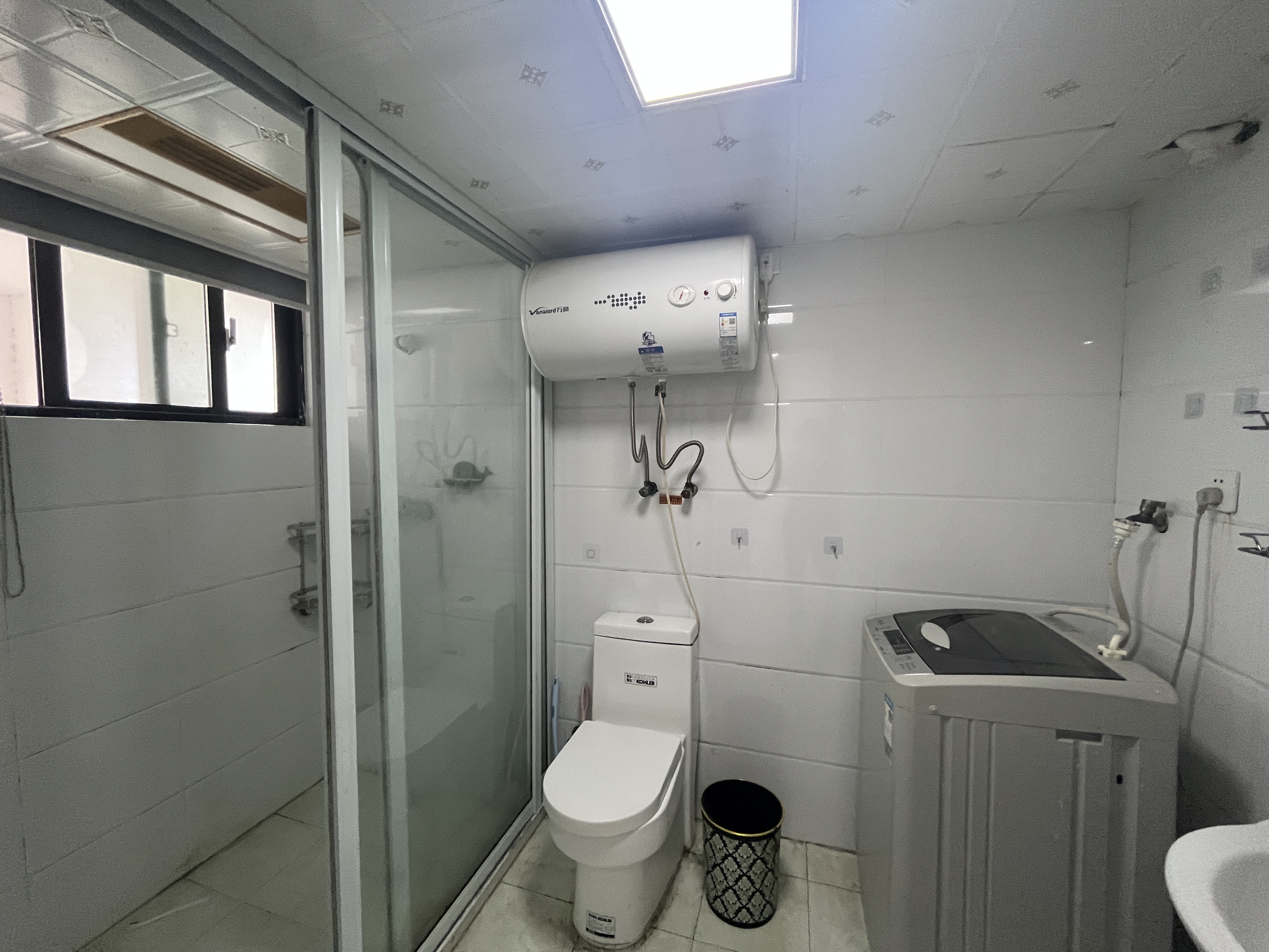 金贸公寓 1室1厅1卫 72.00m&sup2;