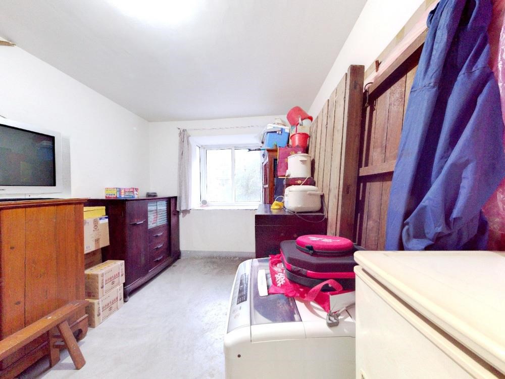 外滩北苑 3室2厅2卫 138m&sup2;