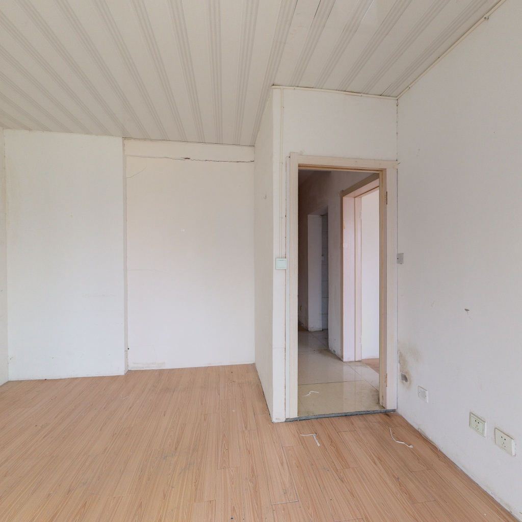 中港城 5室2厅3卫 228.00m&sup2;