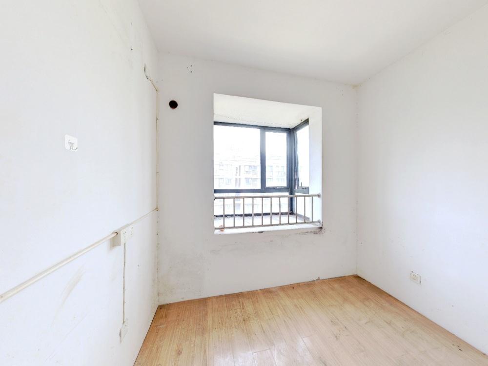 中港城 5室2厅3卫 228.00m&sup2;