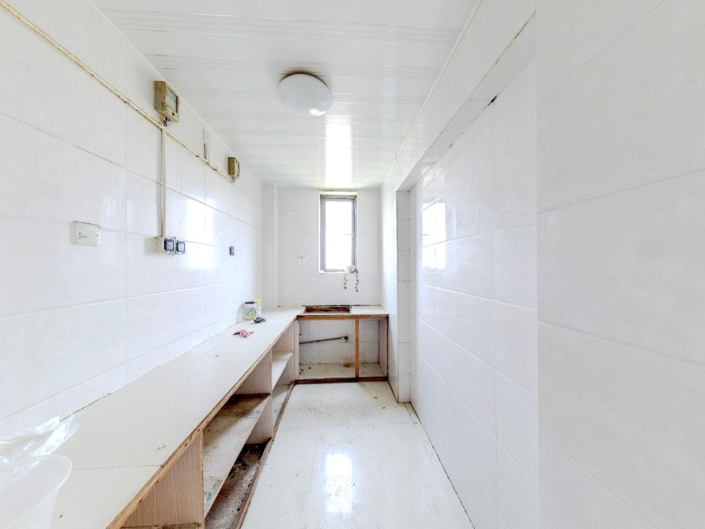 中港城 5室2厅3卫 228.00m&sup2;