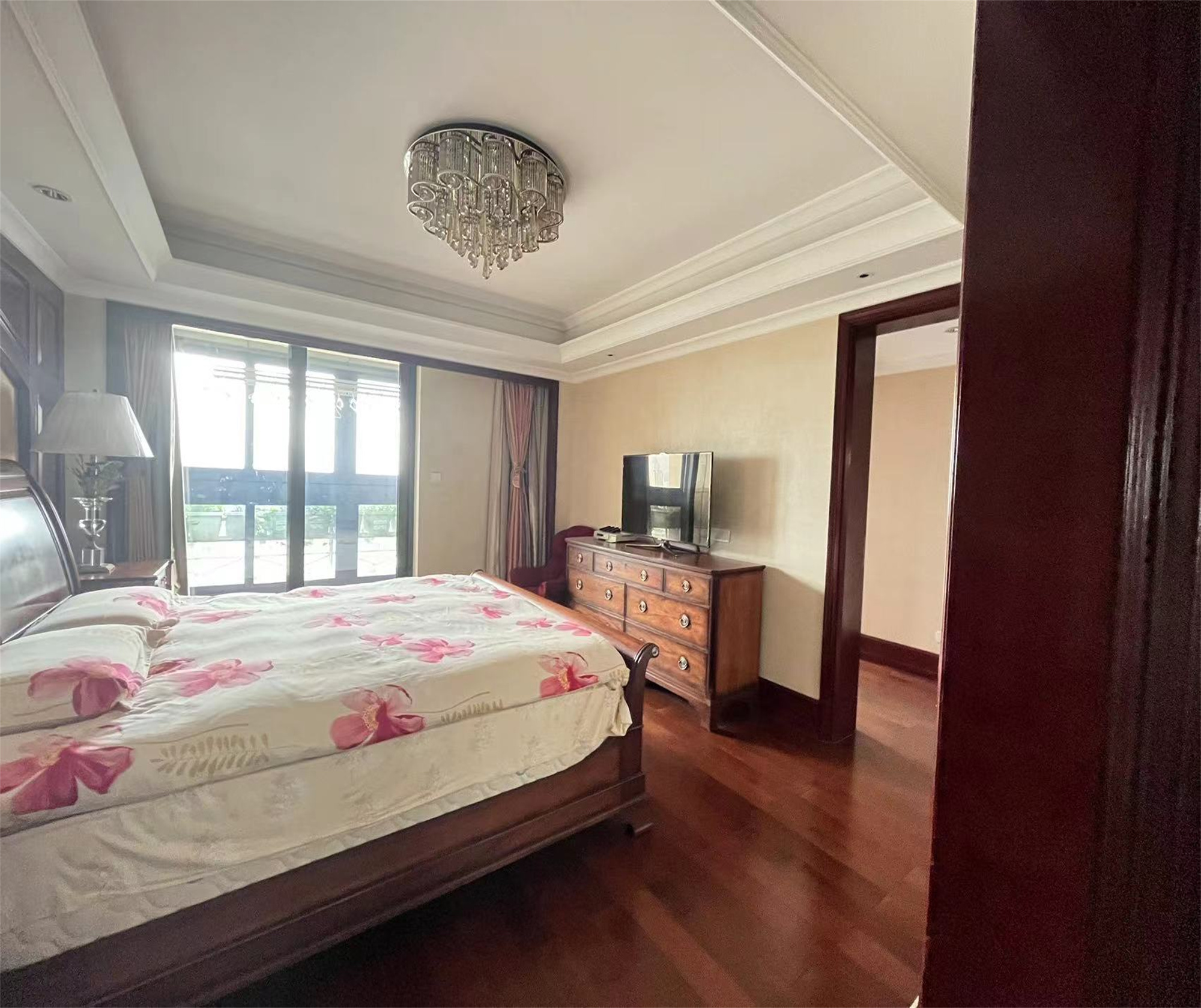 藏珑 4室3厅3卫 403.19m&sup2;