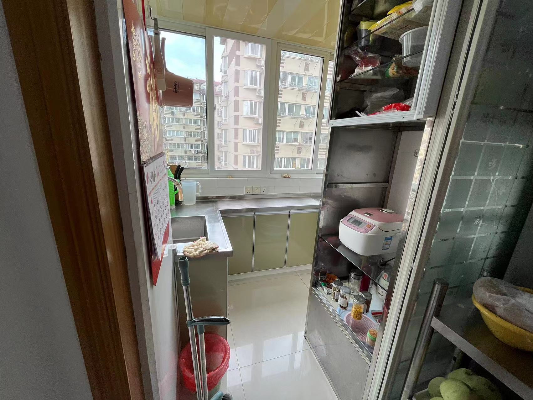 外滩小区 3室1厅1卫 94m&sup2;