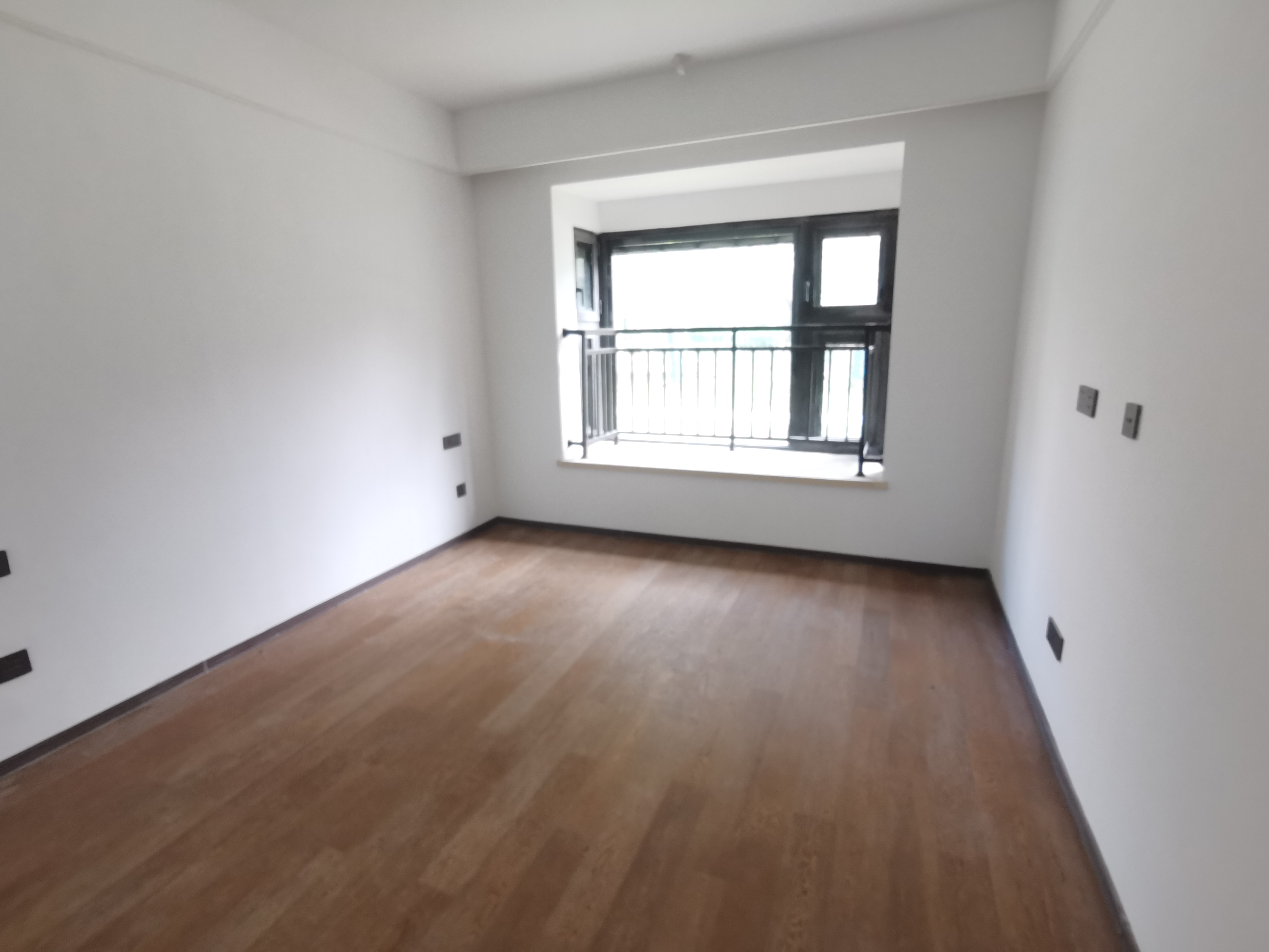 春风南岸东园 3室2厅2卫 117m&sup2;
