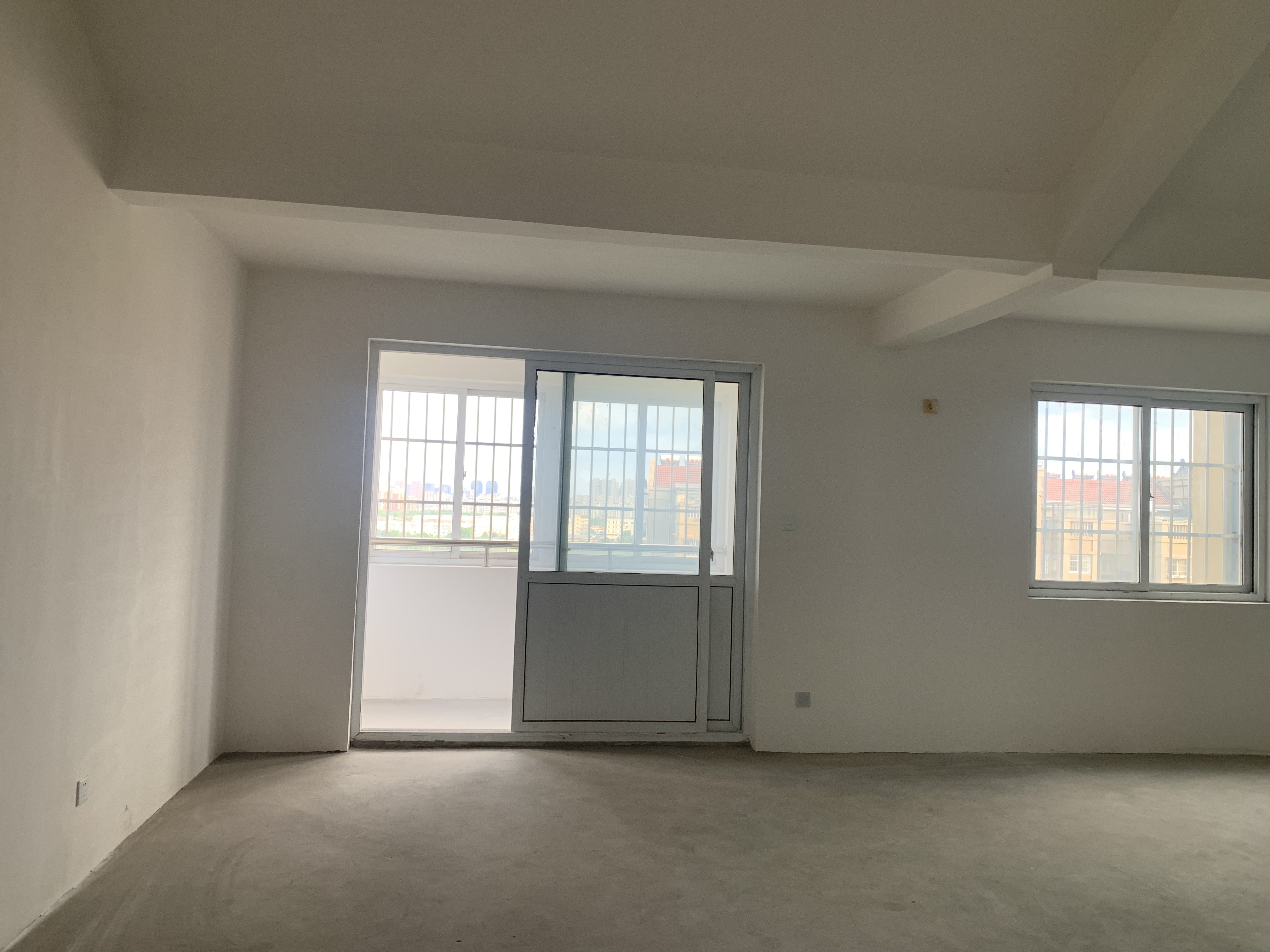 公园南苑 3室2厅2卫 161.99m&sup2;