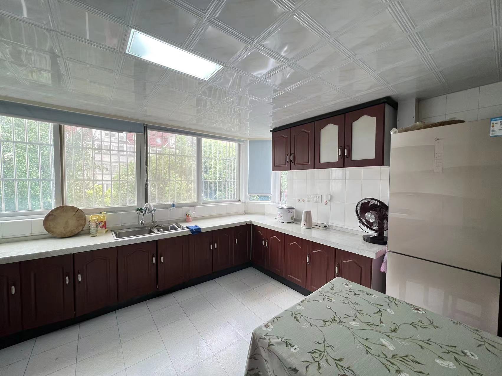 和兴花苑 3室2厅2卫 140.95m²