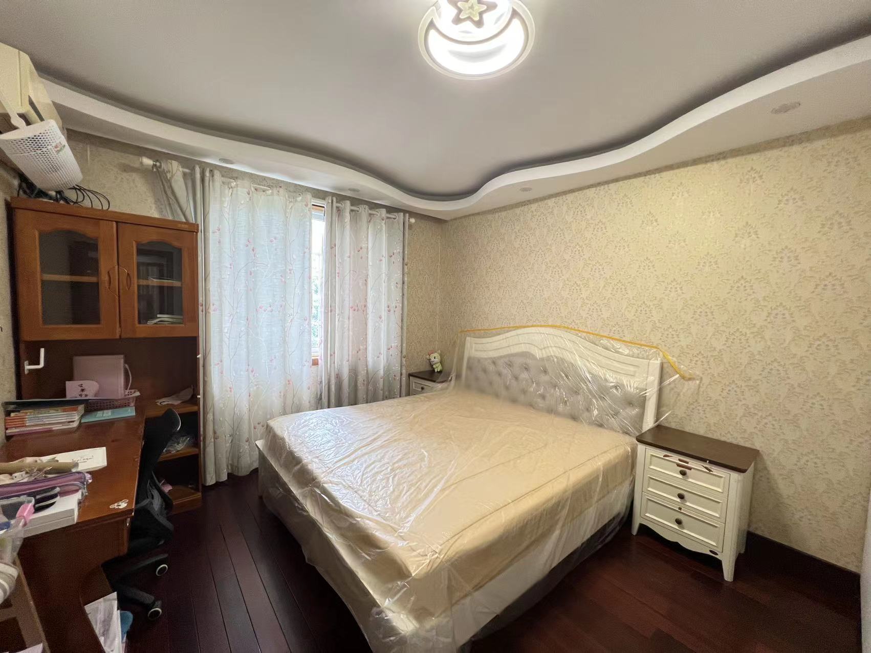 和兴花苑 3室2厅2卫 140.95m²