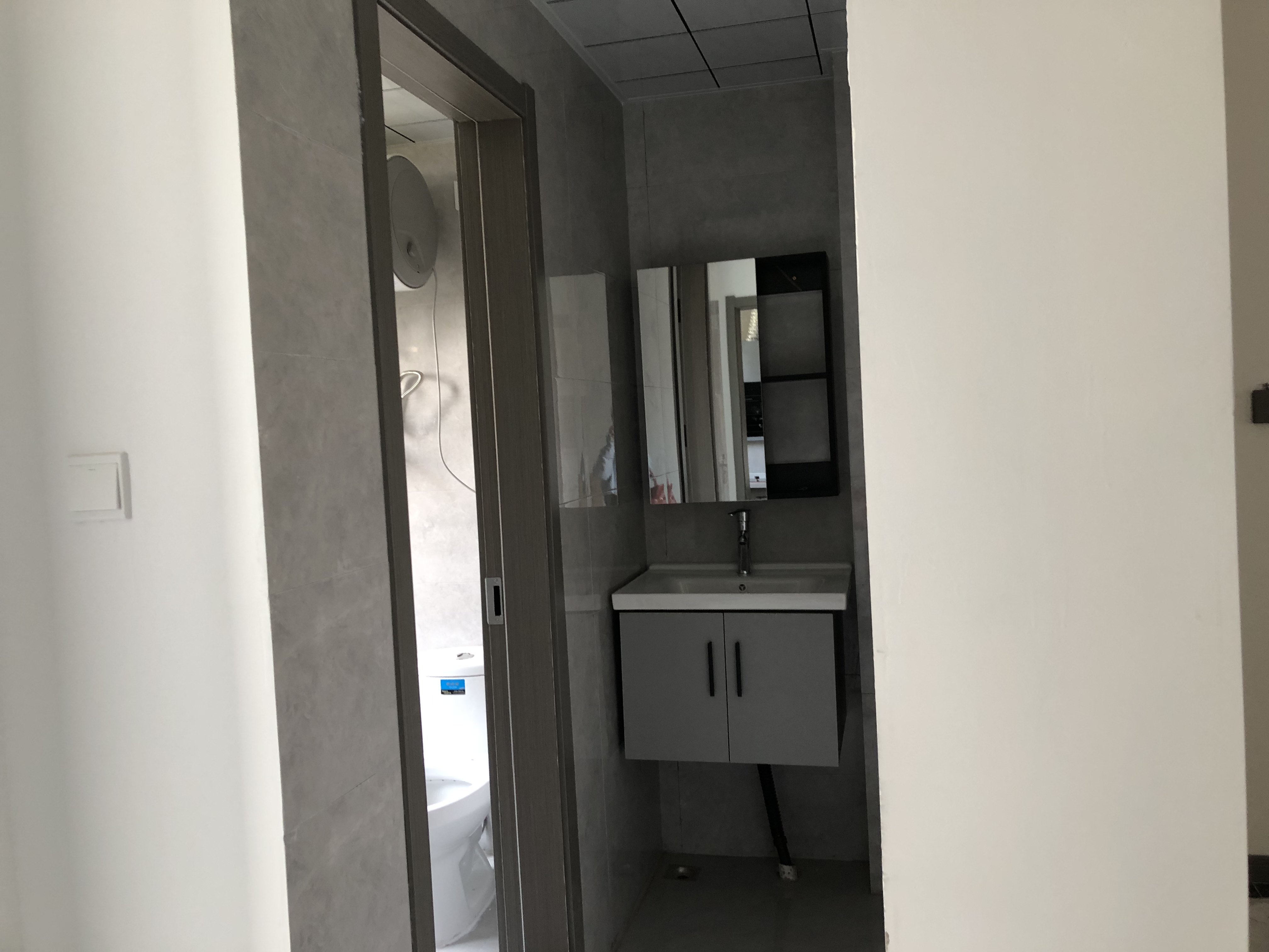 兴石花园 3室2厅2卫 110m&sup2;