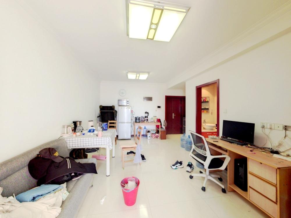 现代生活广场 1室1厅1卫 66.00m&sup2;