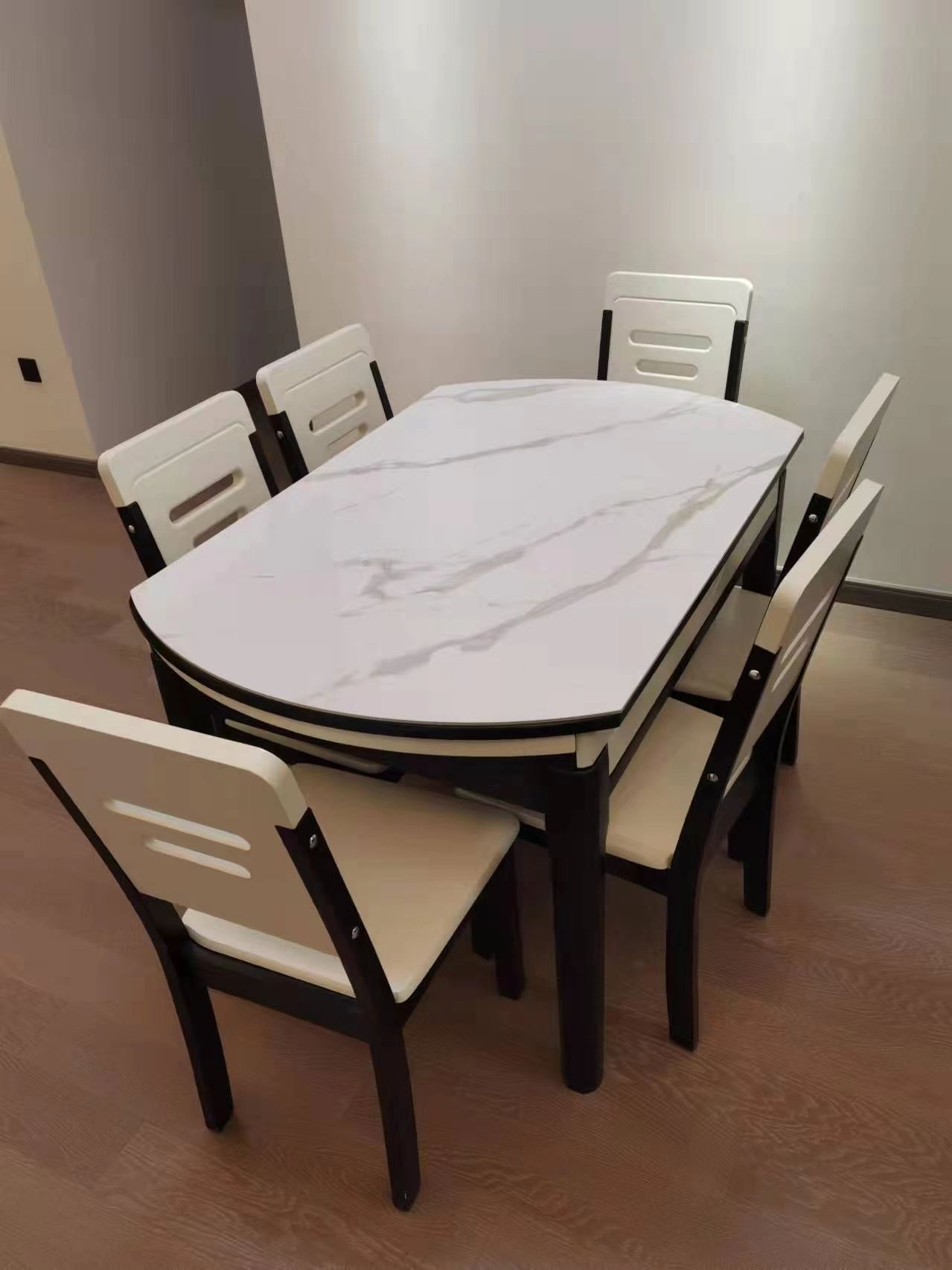 湖山源著 3室2厅1卫 115m&sup2;