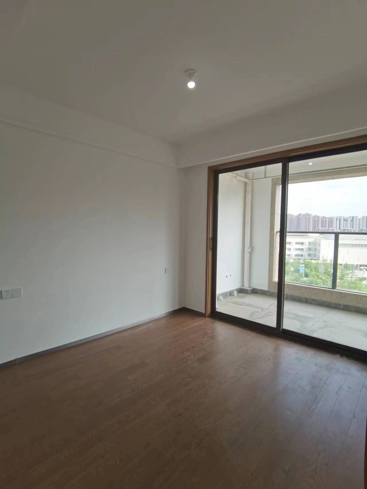 远创宸樾 4室2厅2卫 120.30m&sup2;