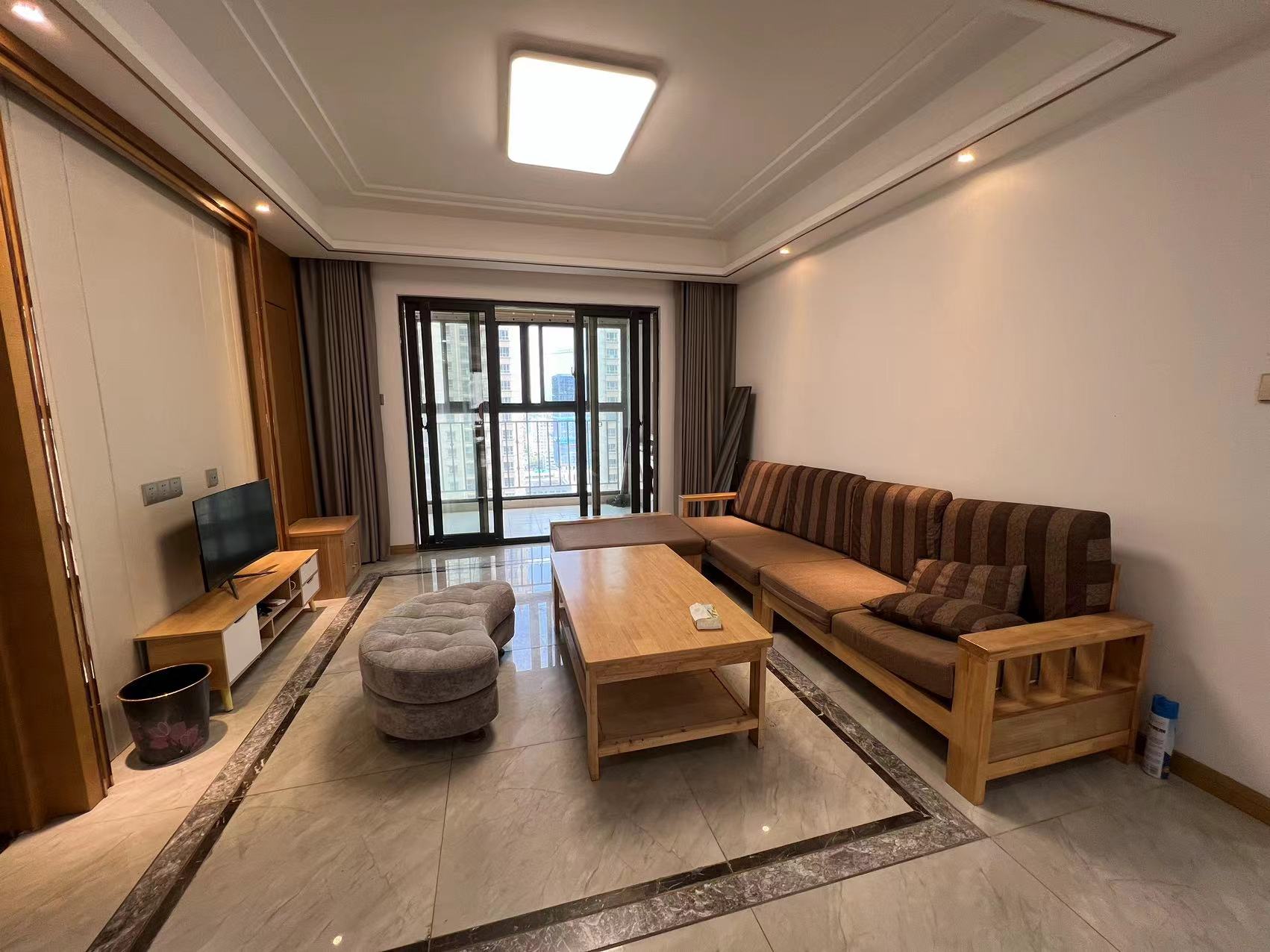 中南世纪花城三期 4室2厅2卫 140m&sup2;