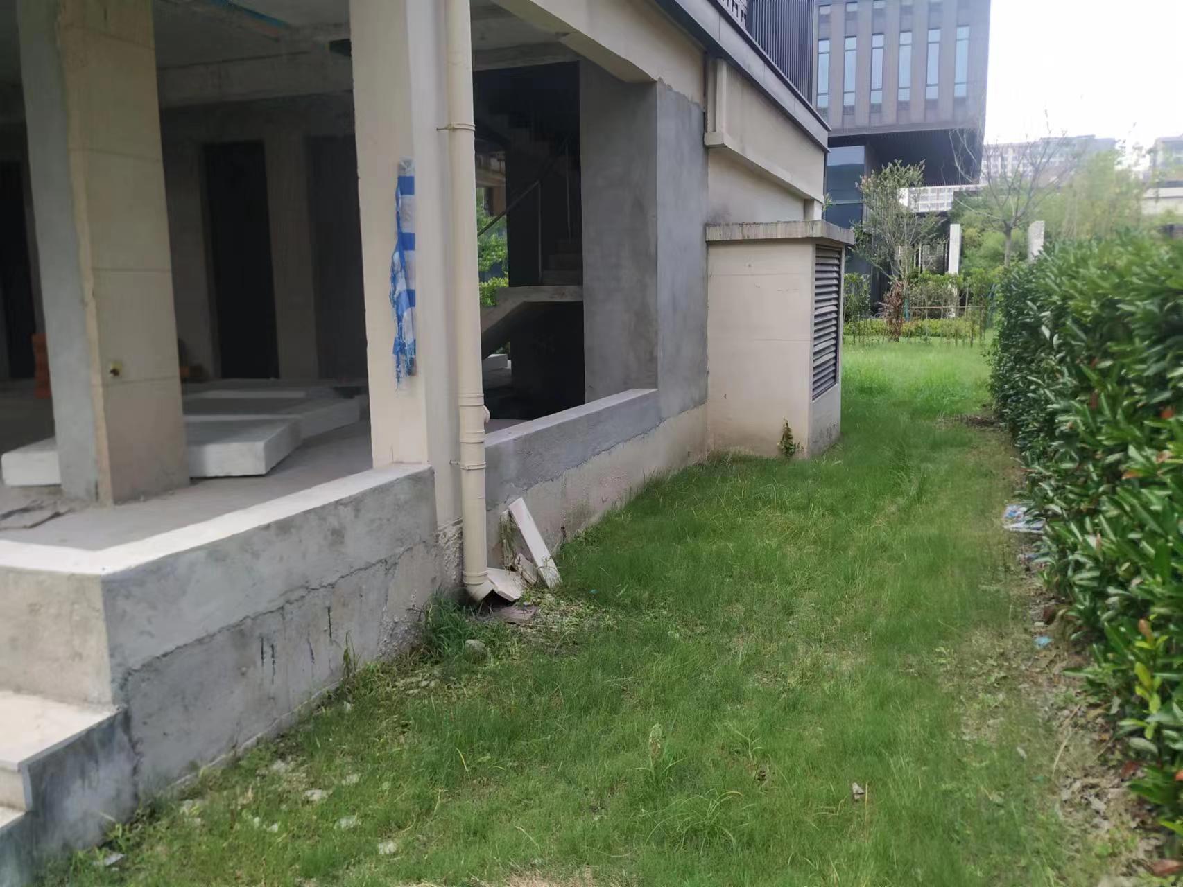 崇州府 3室2厅3卫 162m&sup2;