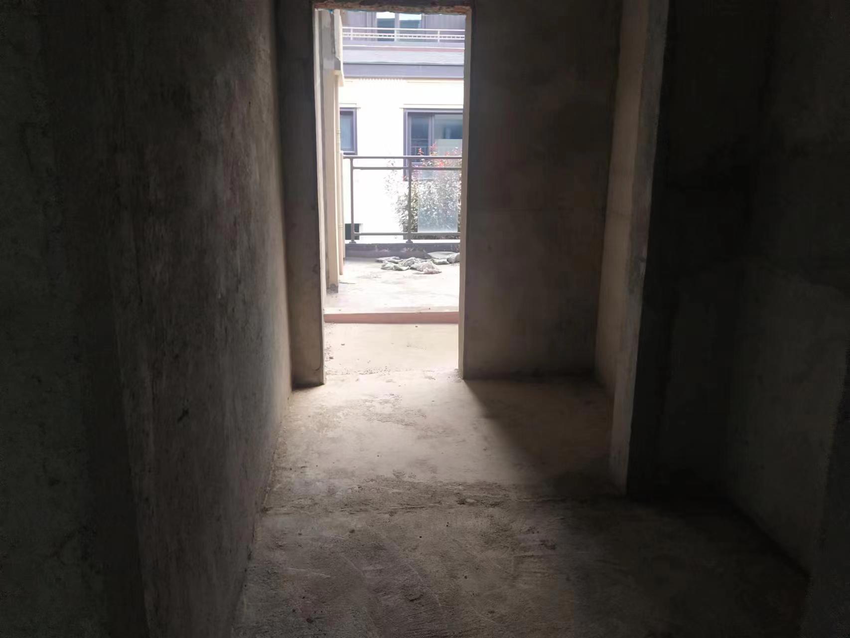 崇州府 3室2厅3卫 162m&sup2;