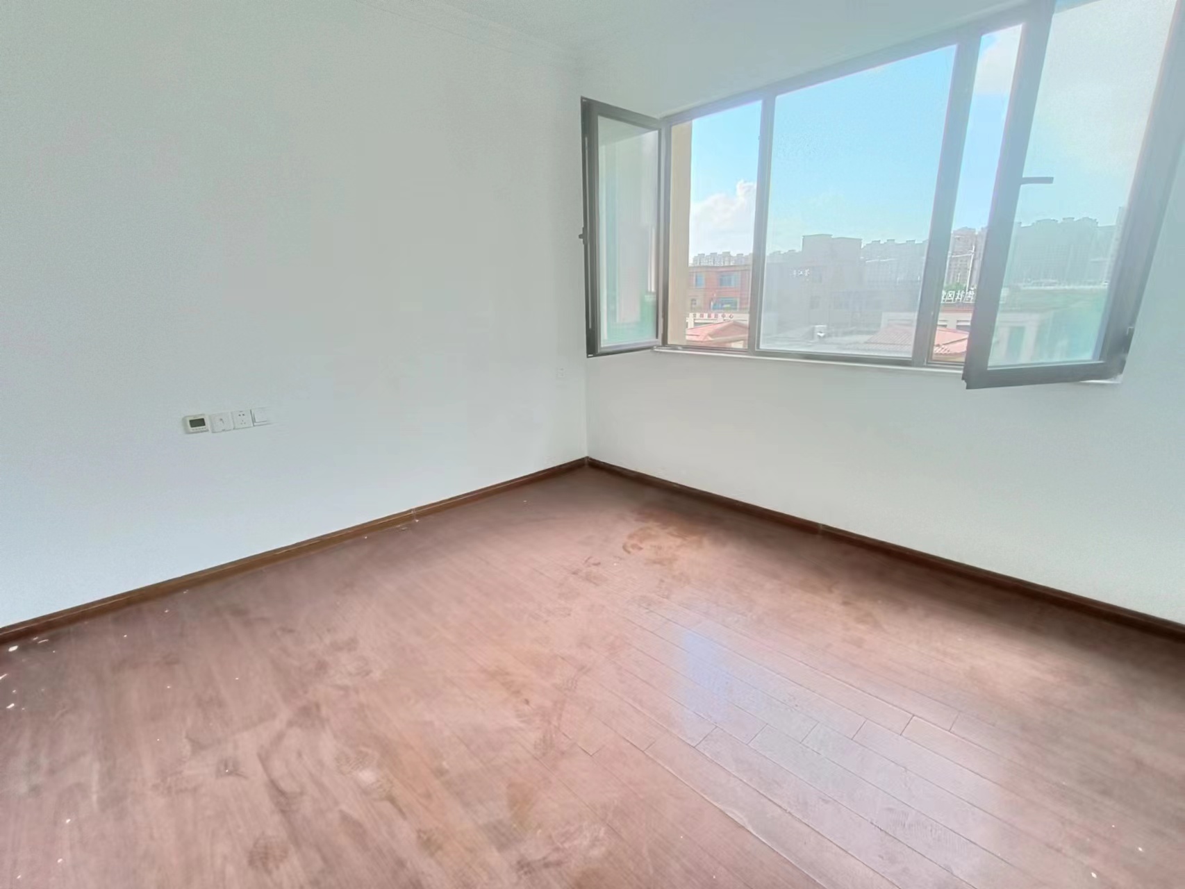 南通碧桂园翡翠华府 5室3厅4卫 266m&sup2;