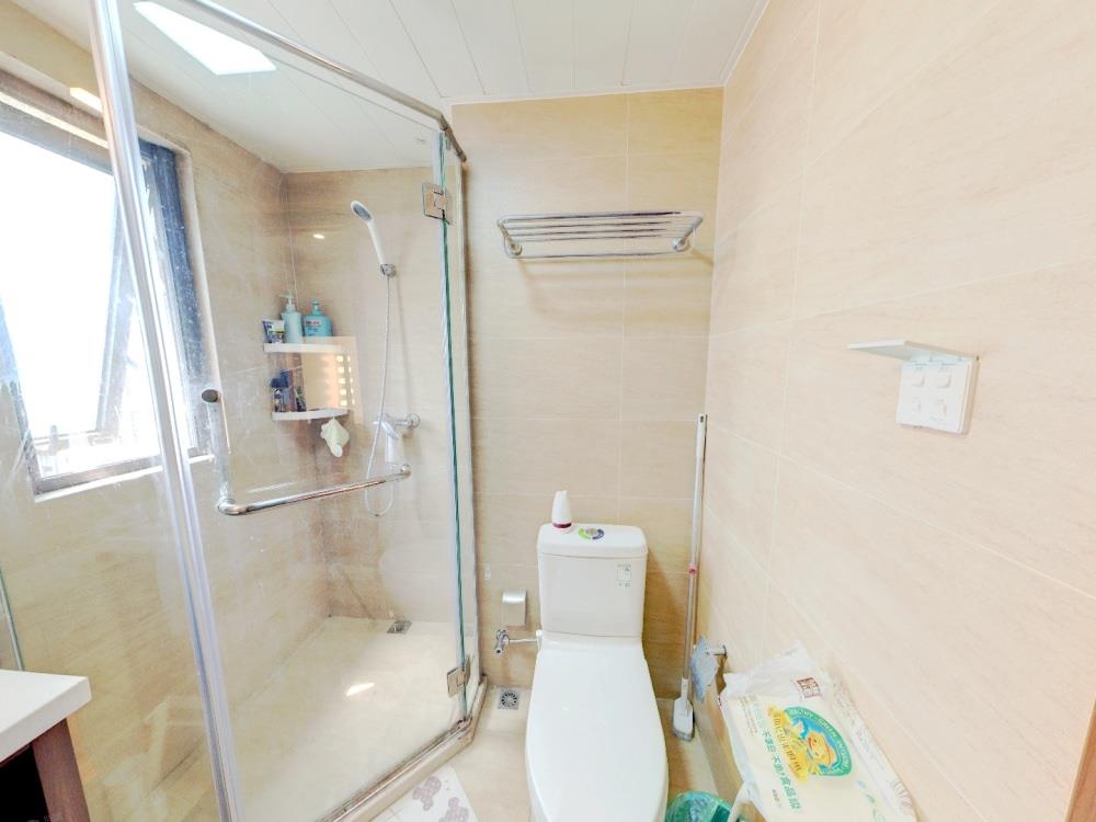 万科城市之光 3室2厅2卫 121m&sup2;