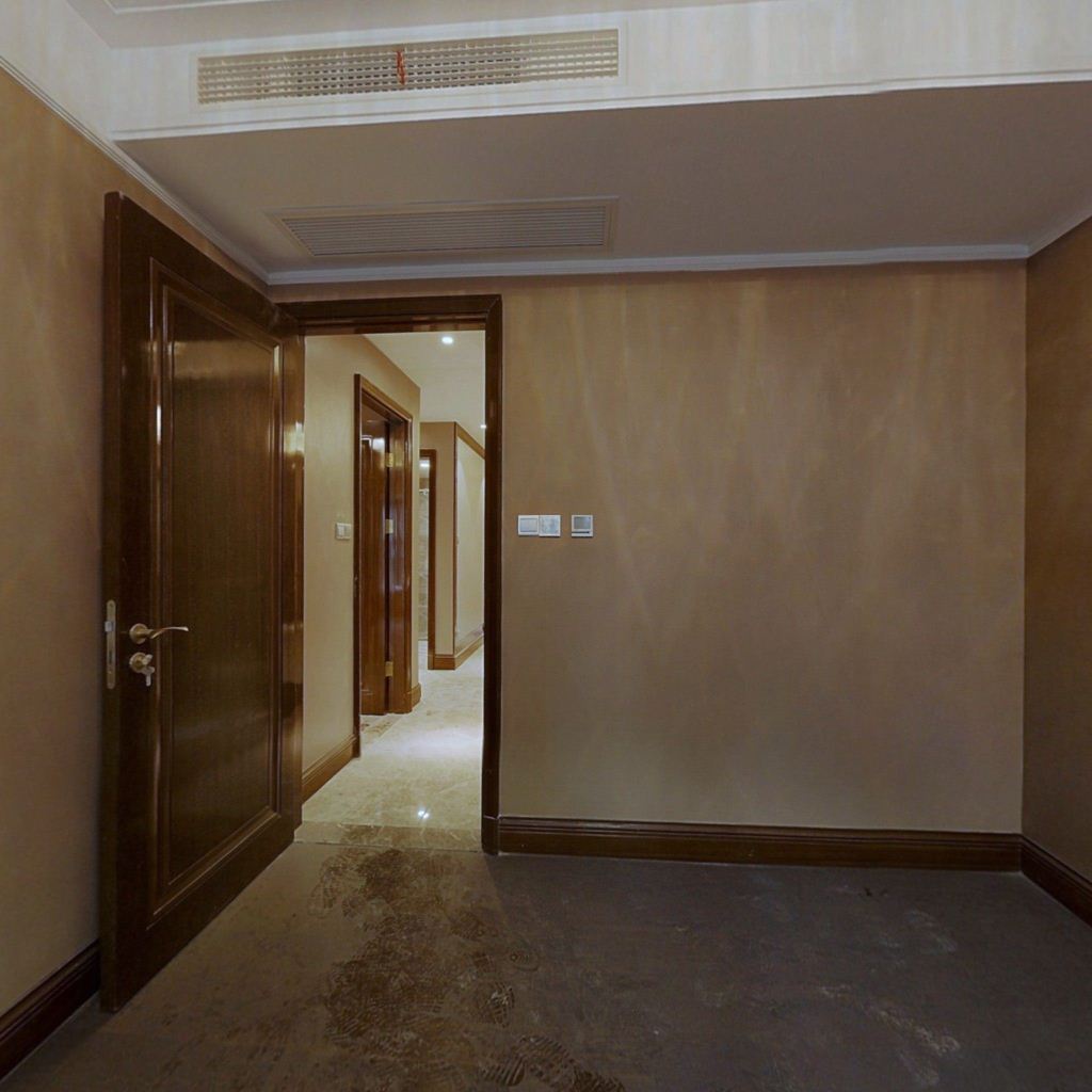 恒大御澜庭 3室2厅2卫 140m&sup2;