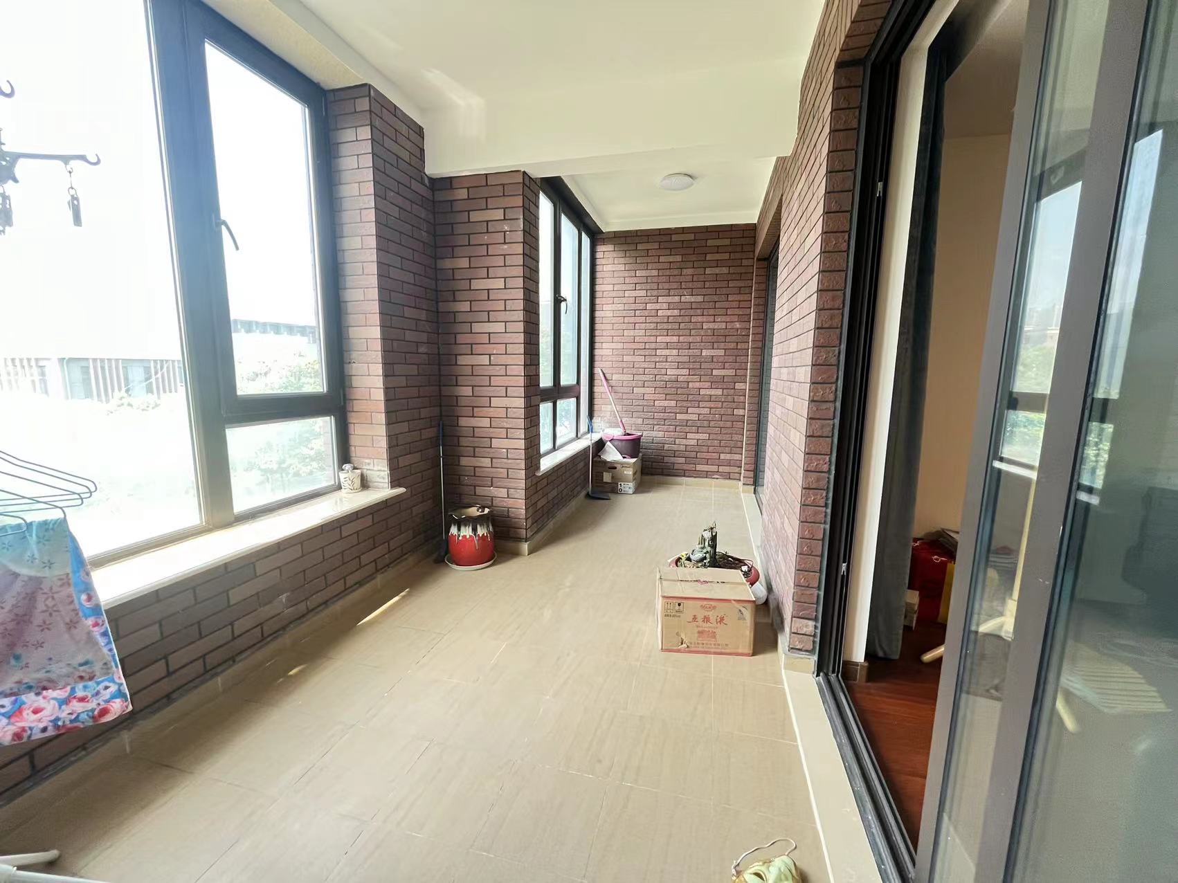 万科城市之光 3室2厅2卫 119m&sup2;
