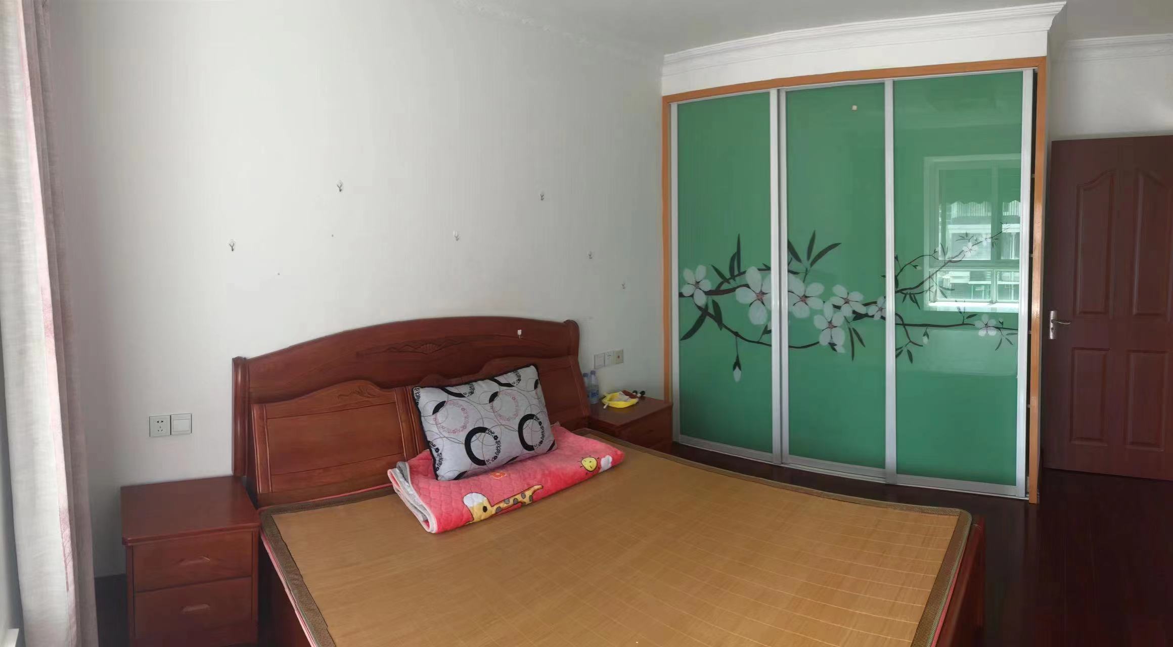 长航地中海花园 3室2厅1卫 158m&sup2;