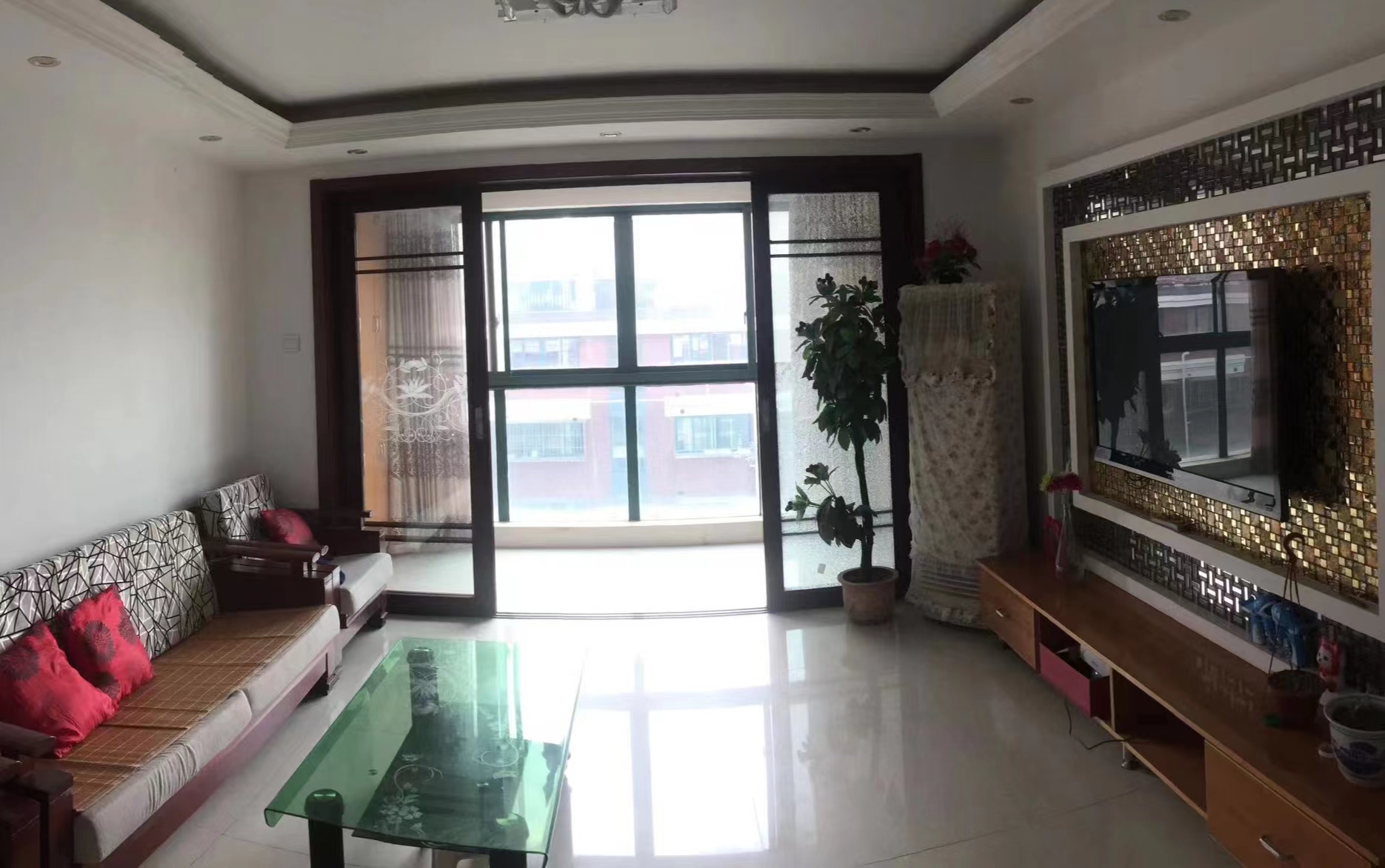长航地中海花园 3室2厅1卫 158m&sup2;