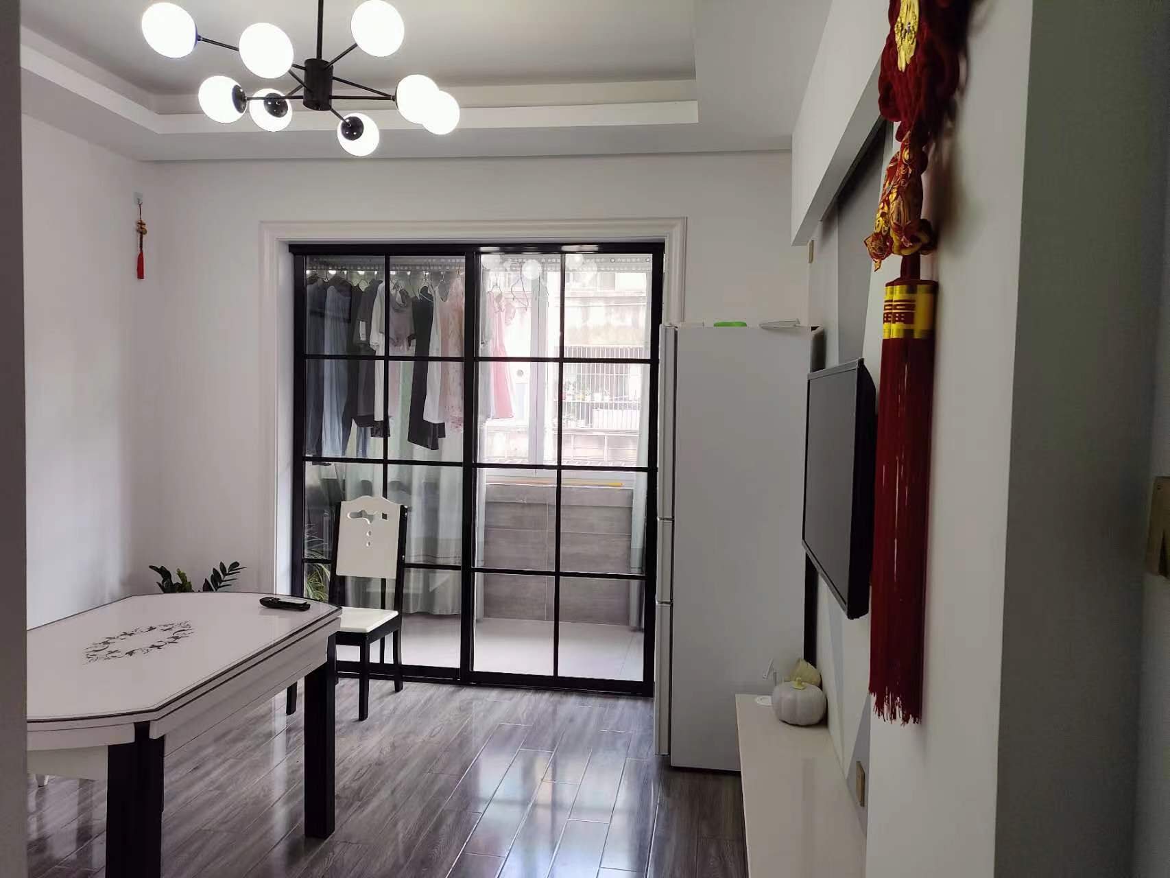 师范桥新村 2室2厅1卫 54m²