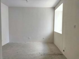 幸福锦园 2室2厅1卫 81m²