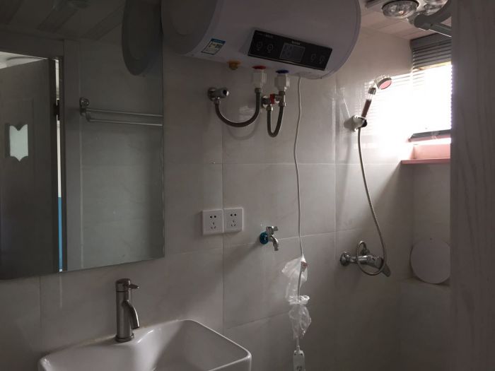 和盛林荫水岸 1室1厅1卫 30m&sup2;