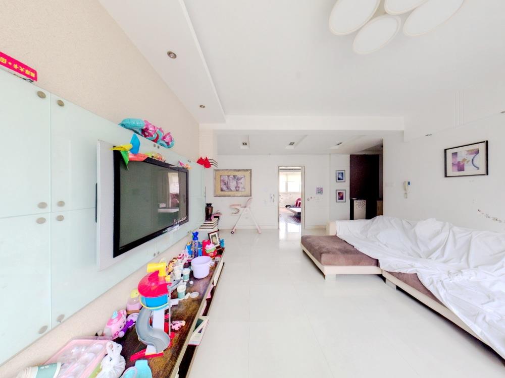 怡安花苑南区 3室2厅1卫 130m&sup2;