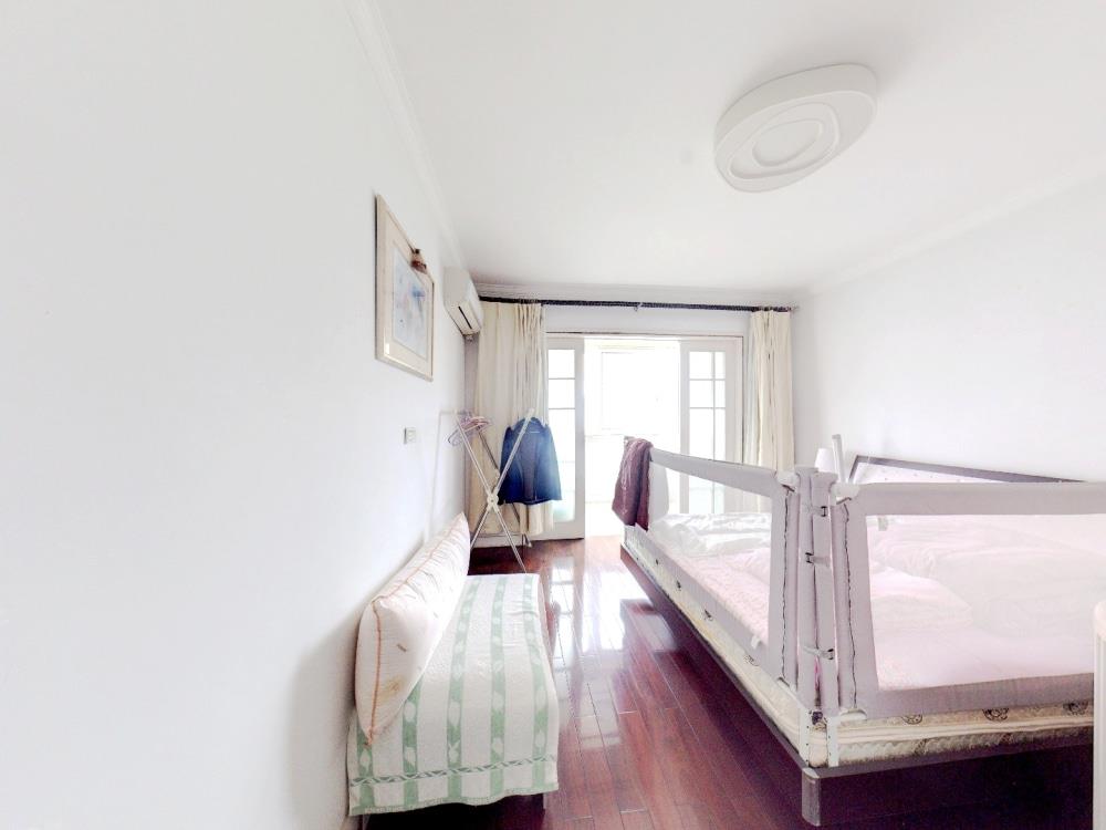 怡安花苑南区 3室2厅1卫 130m&sup2;