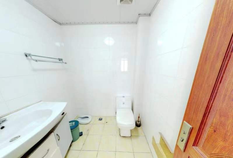 越江新村 4室2厅2卫 150m&sup2;