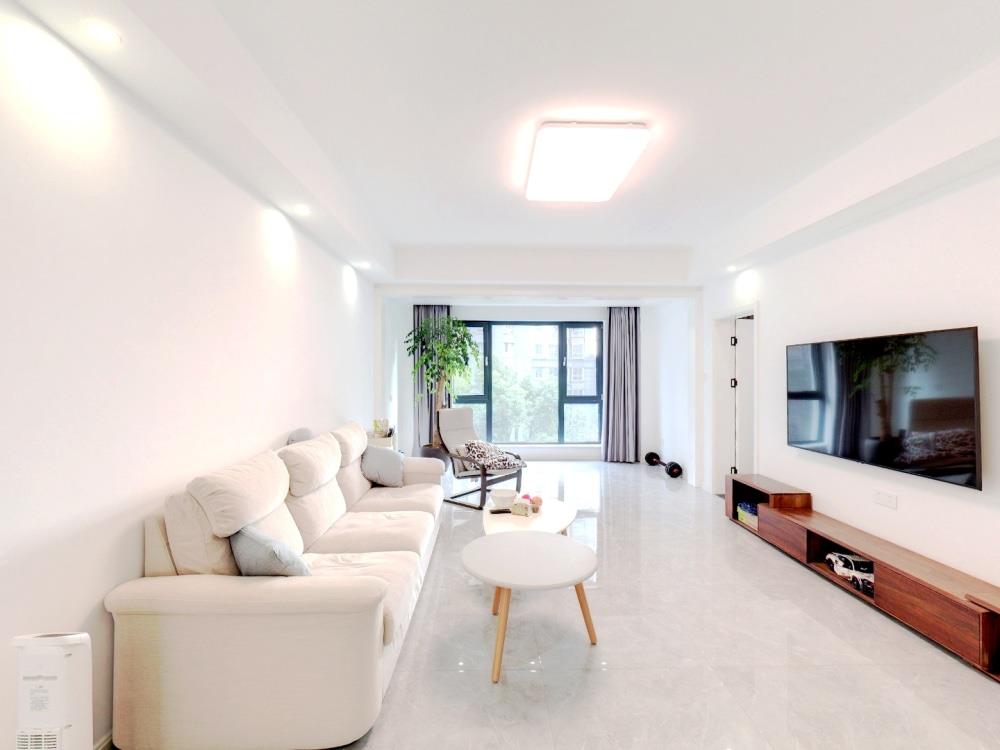 恒盛豪庭 3室2厅2卫 144.00m&sup2;