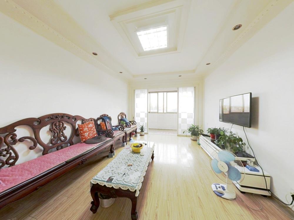 虹南小区 4室2厅2卫 152m&sup2;